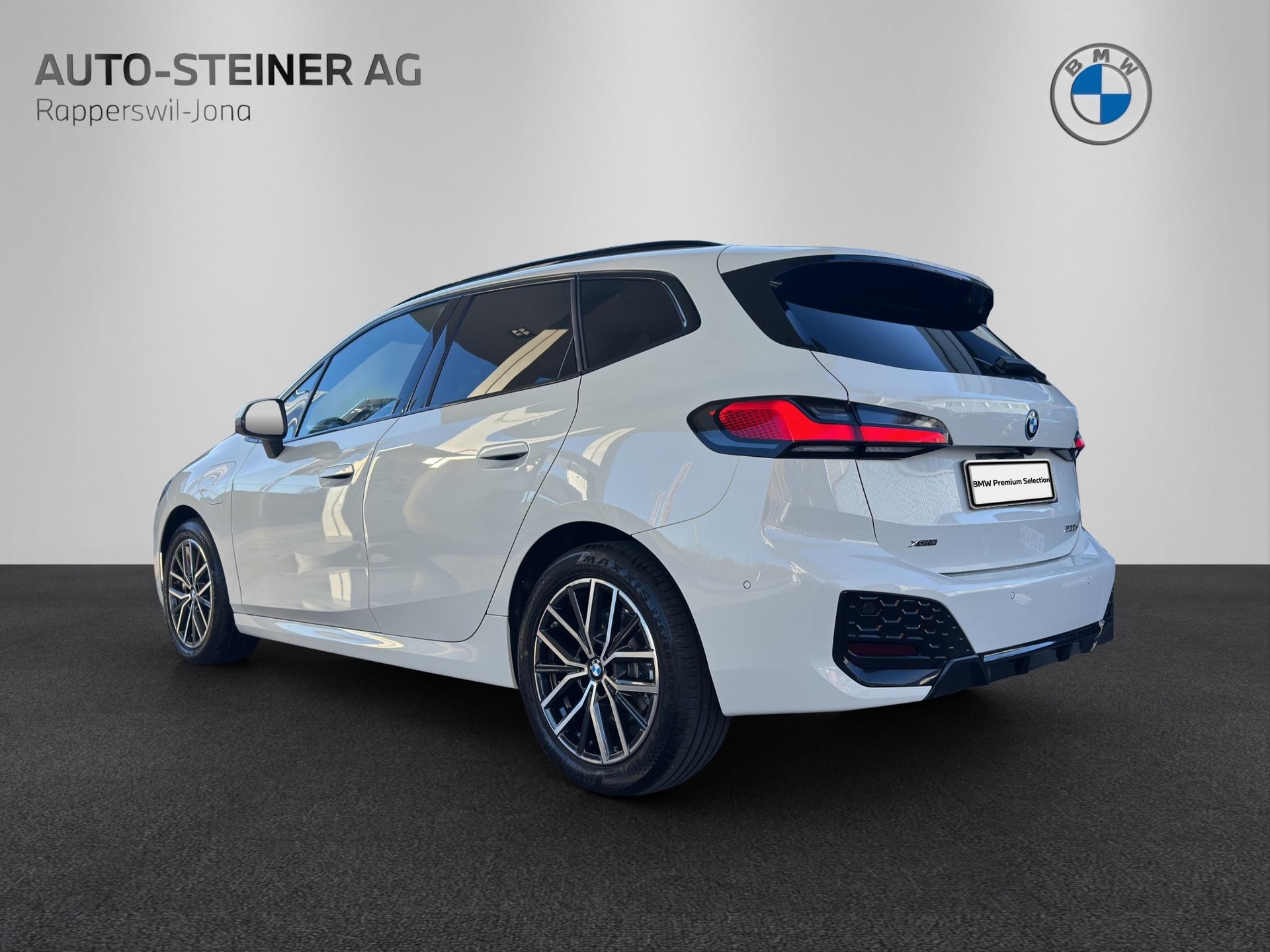 BMW 230e xDrive Active Tourer M Sport-image-2