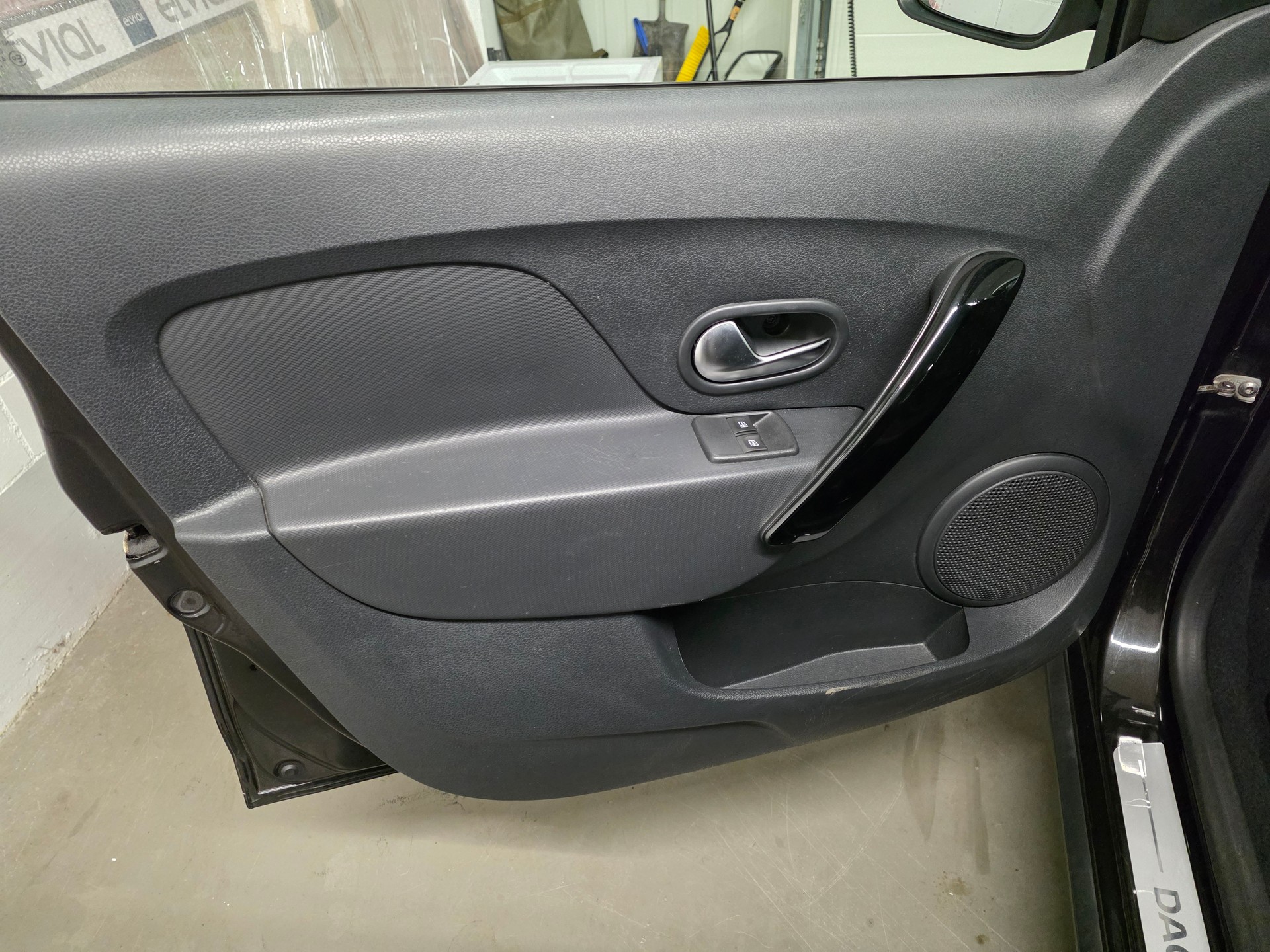 DACIA Logan MCV 0.9 Stepway Automatic-image-12