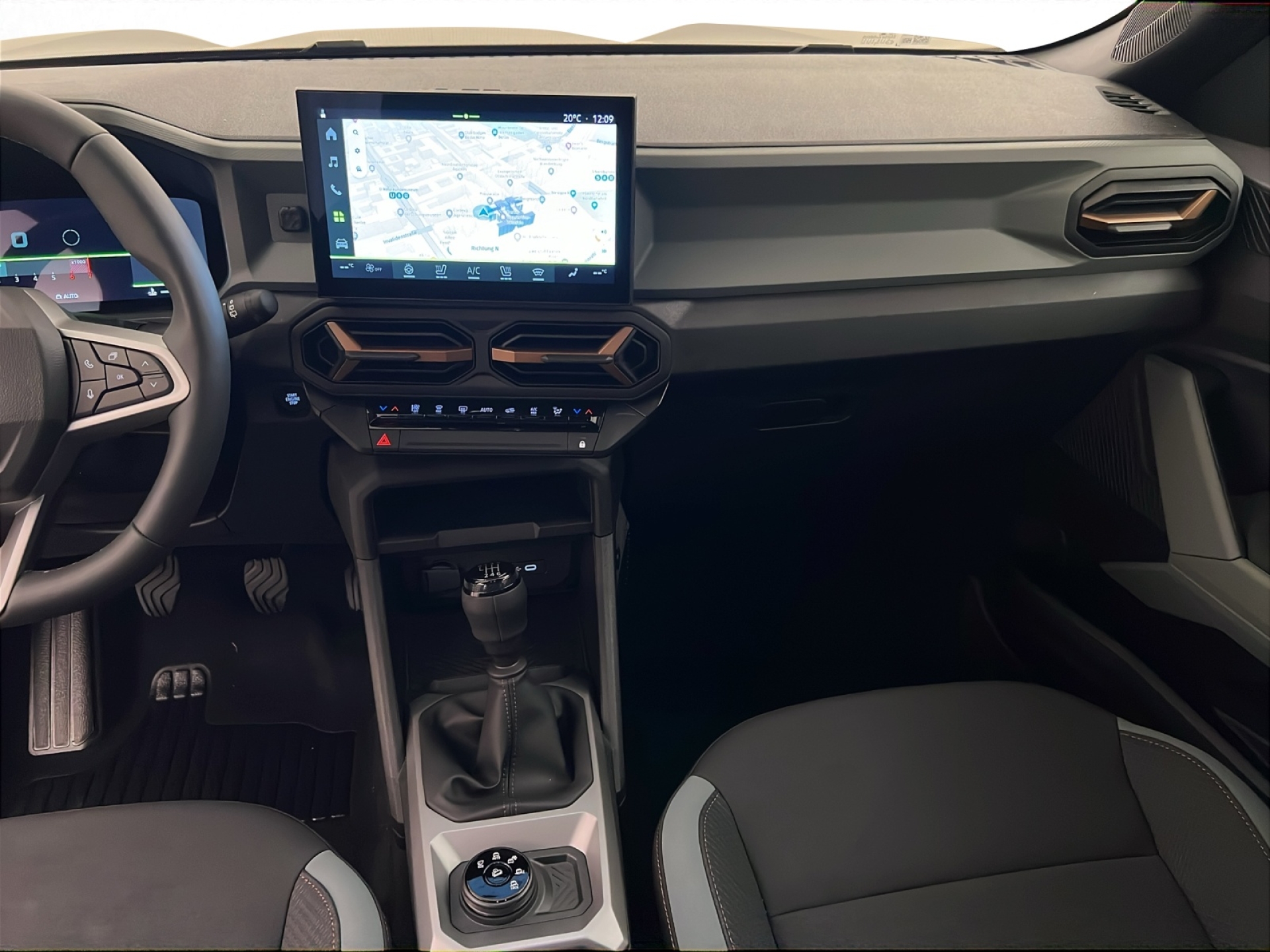 DACIA Bigster 1.2 TCe Extreme 4WD-image-7