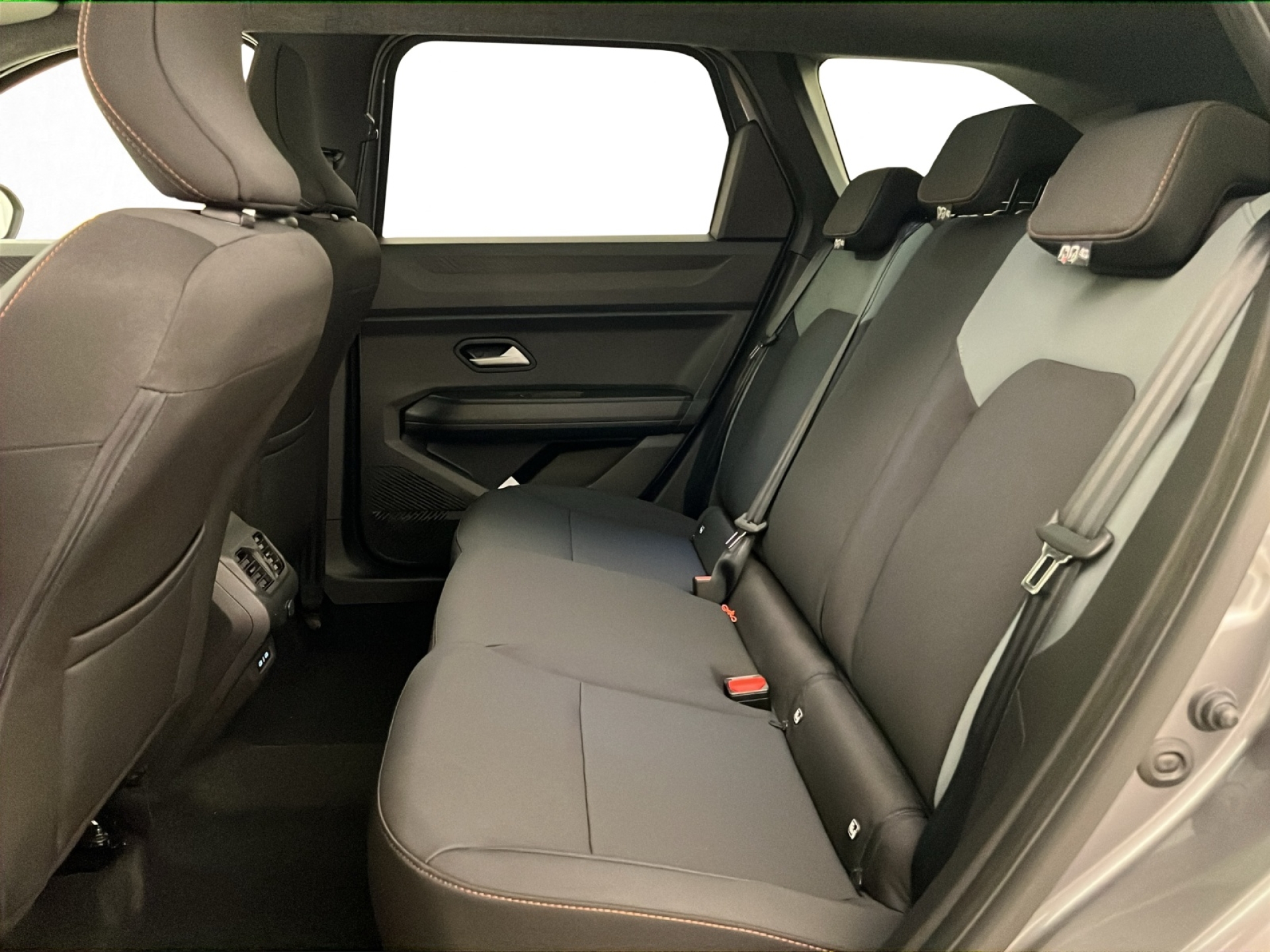 DACIA Bigster 1.2 TCe Extreme 4WD-image-8