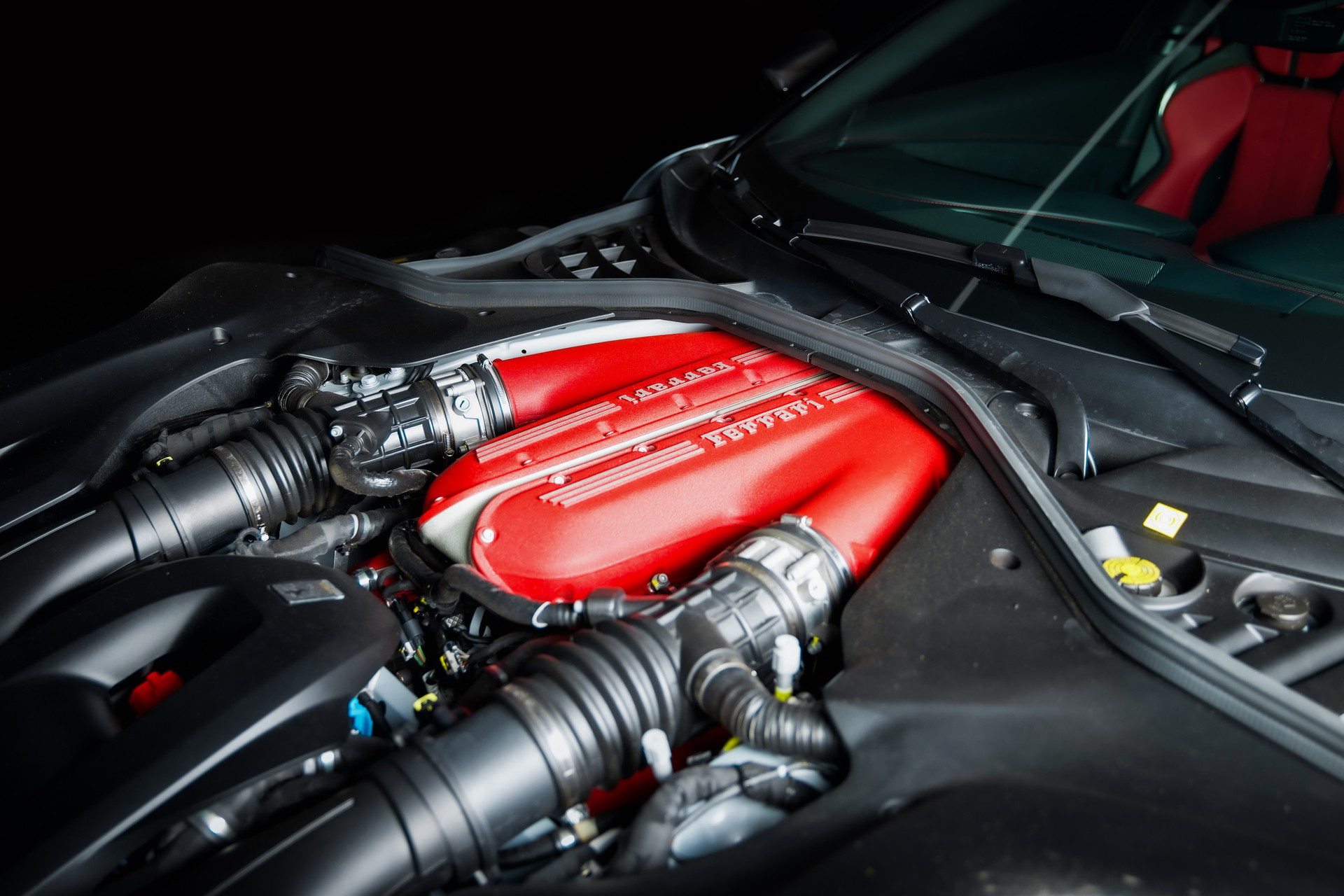 FERRARI 12 Cilindri sofort verfügbar-image-21