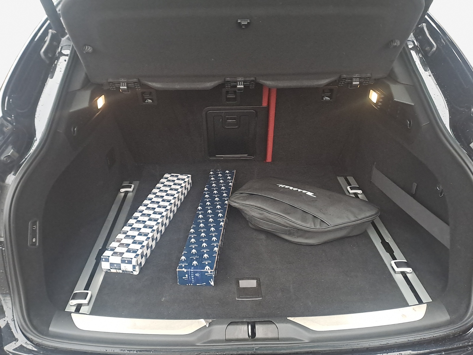 MASERATI Levante S 3.0 V6 Modena S Automatica-image-12