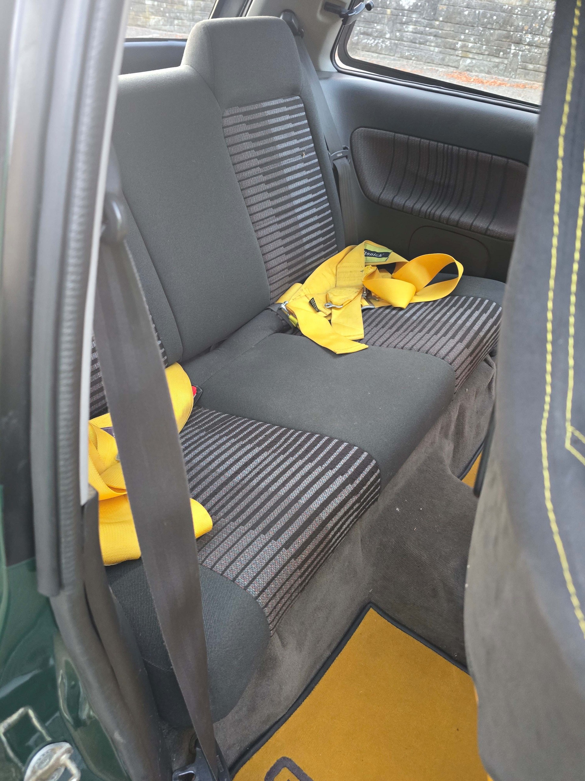 MAZDA 323 1.8i 16V GT-R 4WD-image-14