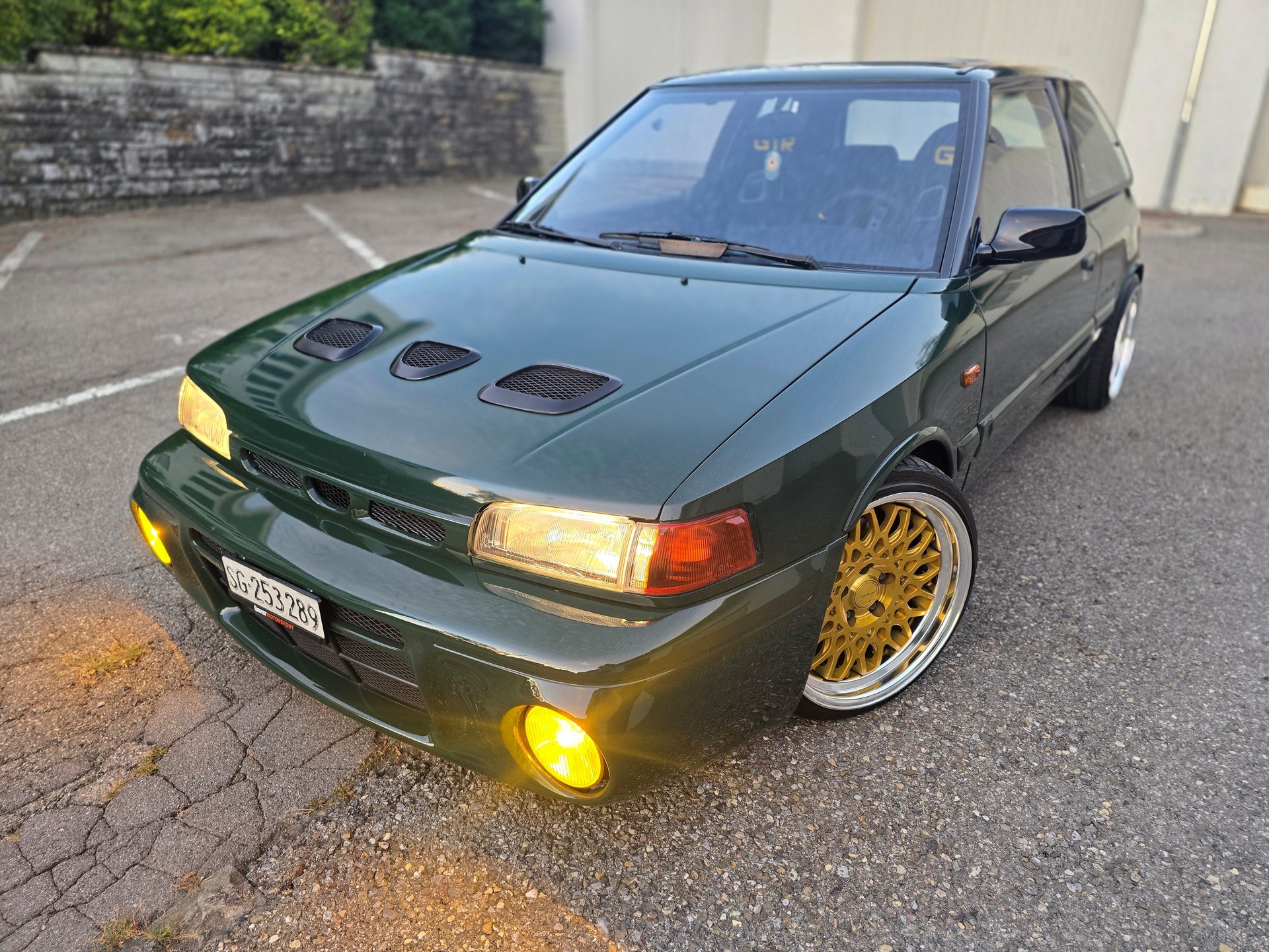 MAZDA 323 1.8i 16V GT-R 4WD-image-2