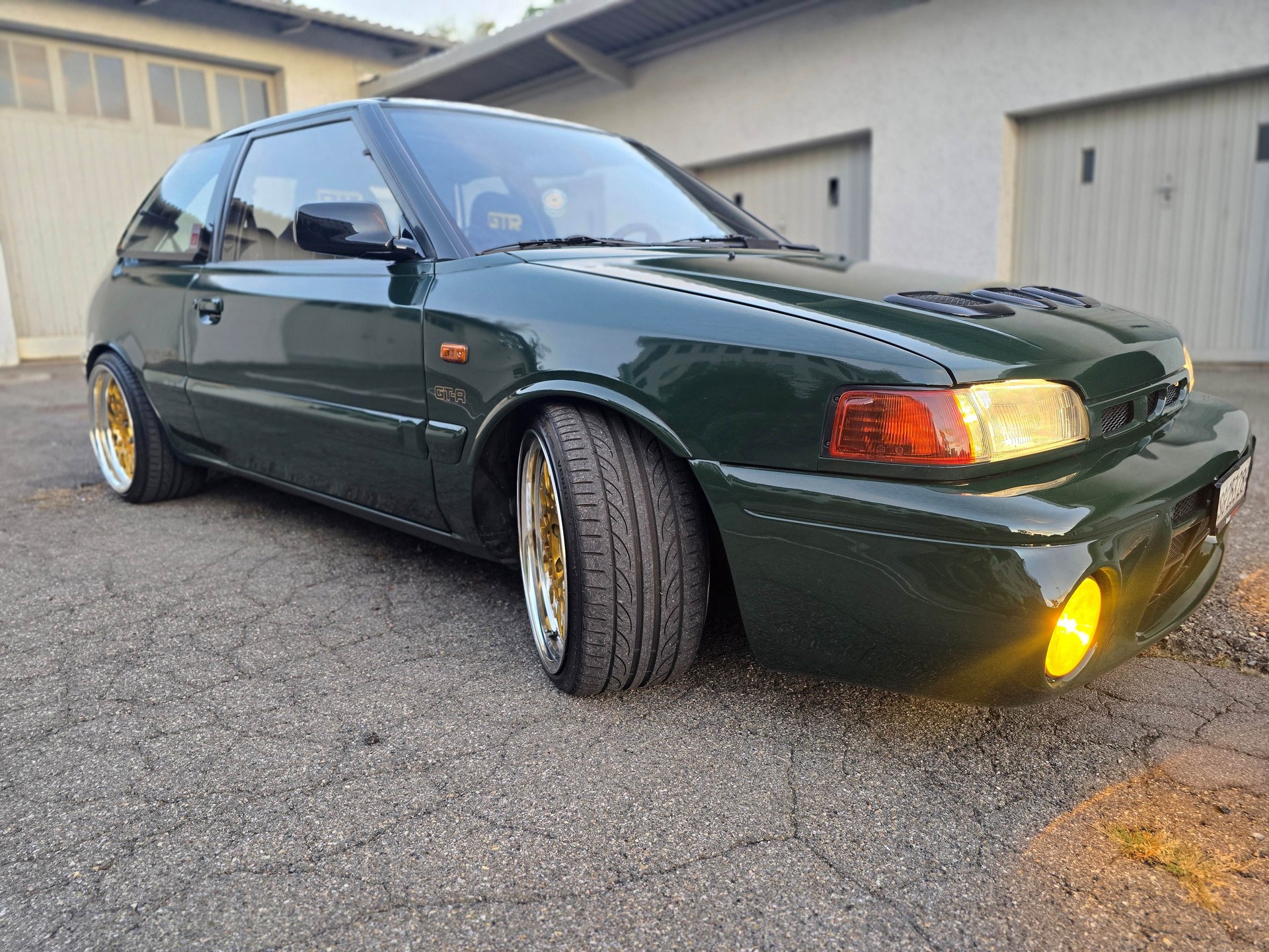 MAZDA 323 1.8i 16V GT-R 4WD-image-3