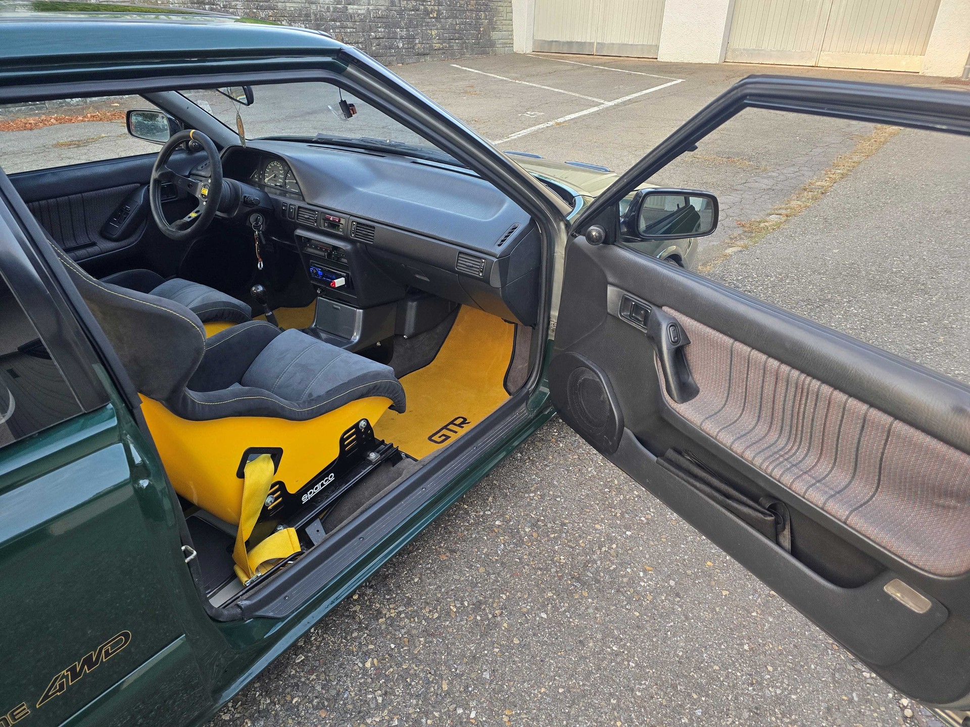 MAZDA 323 1.8i 16V GT-R 4WD-image-8