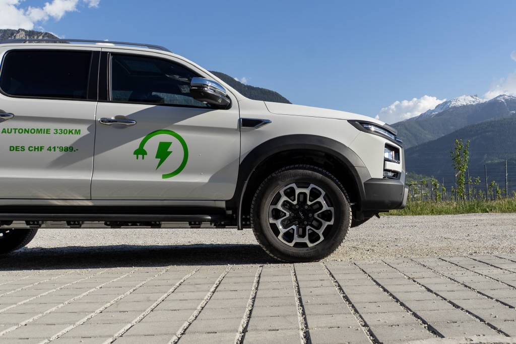 JAC T9 EV EV Luxury-image-4