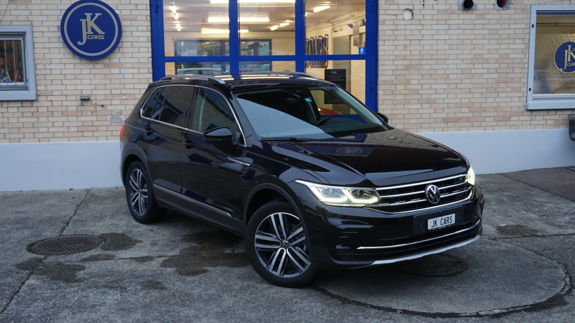 VW Tiguan 2.0 TDI SCR Elegance DSG-showroom-element-2