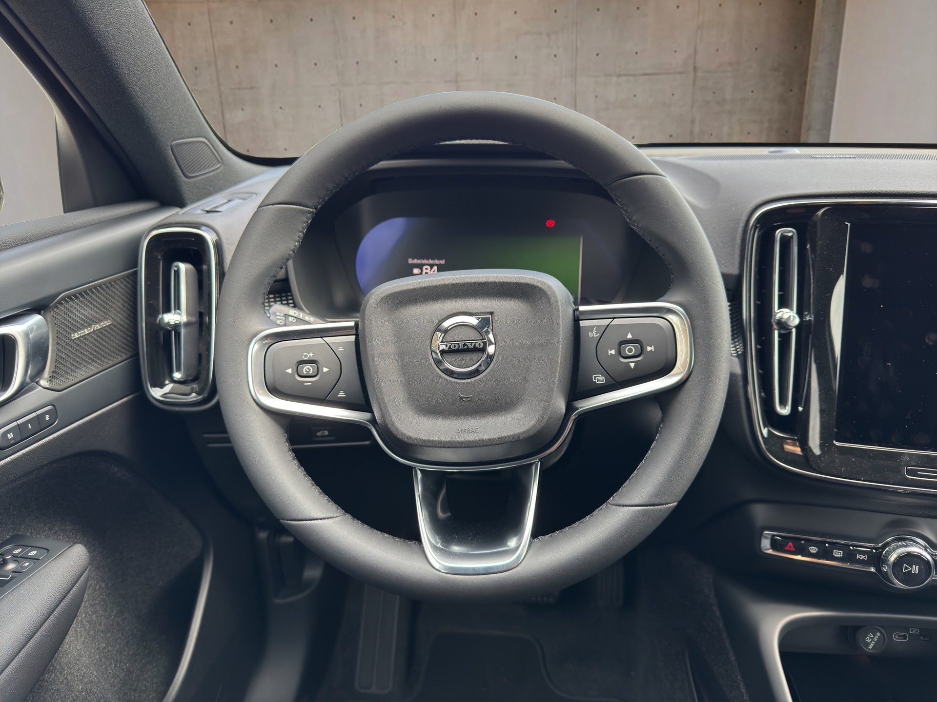 VOLVO EX40 Twin Black Edition AWD-image-14