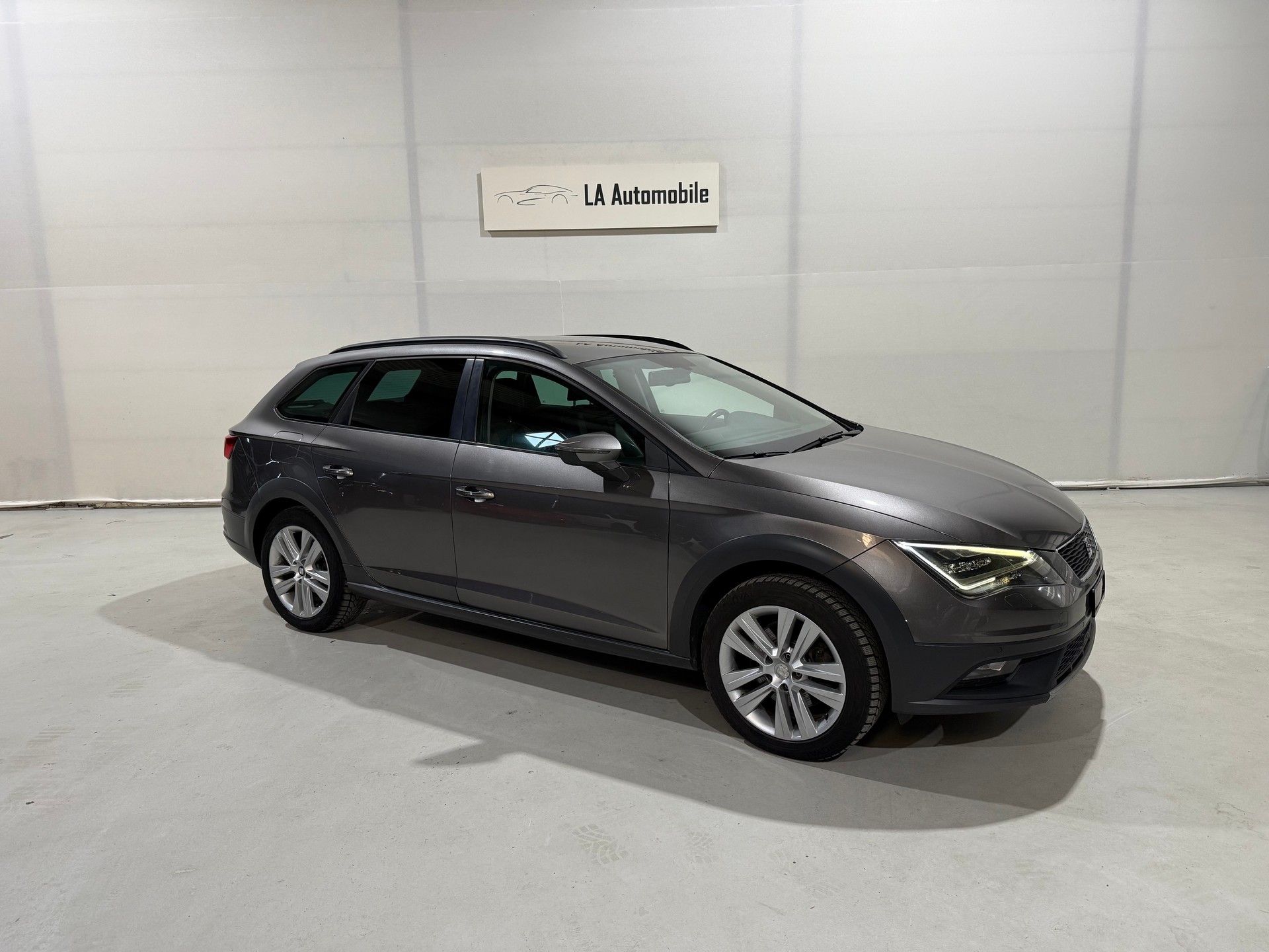 SEAT Leon ST 2.0 TDI X-Perience 4Drive DSG-image-5