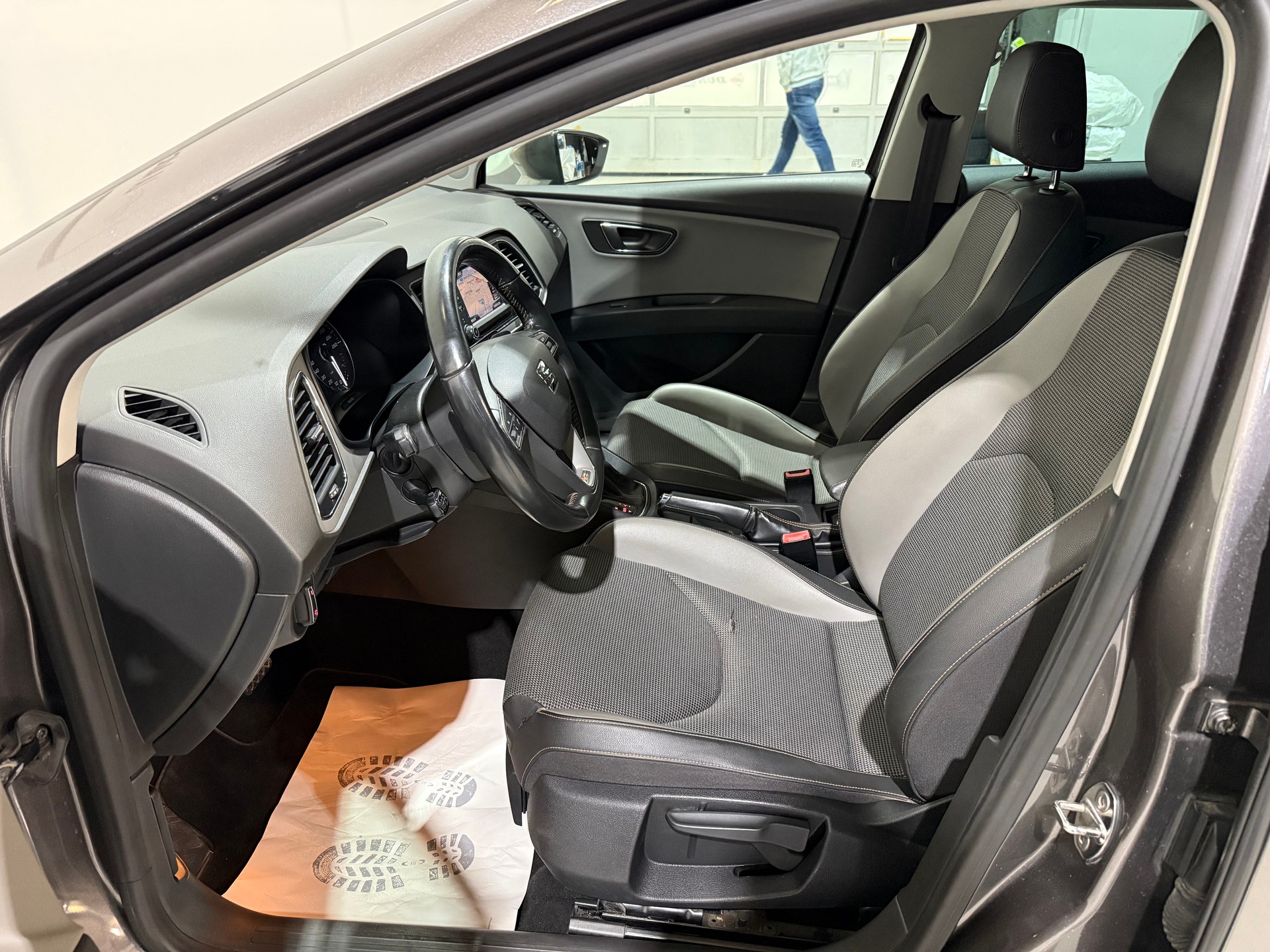 SEAT Leon ST 2.0 TDI X-Perience 4Drive DSG-image-12