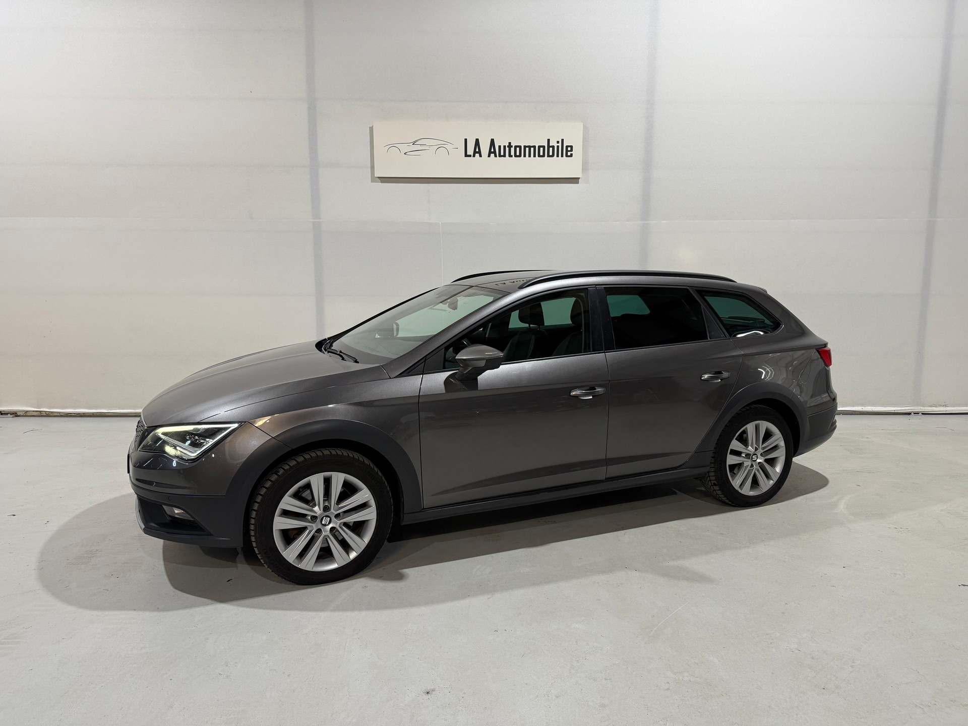 SEAT Leon ST 2.0 TDI X-Perience 4Drive DSG-image-1