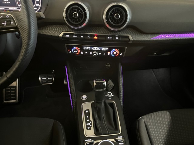 AUDI Q2 40 TFSI S line quattro S-tronic-image-13