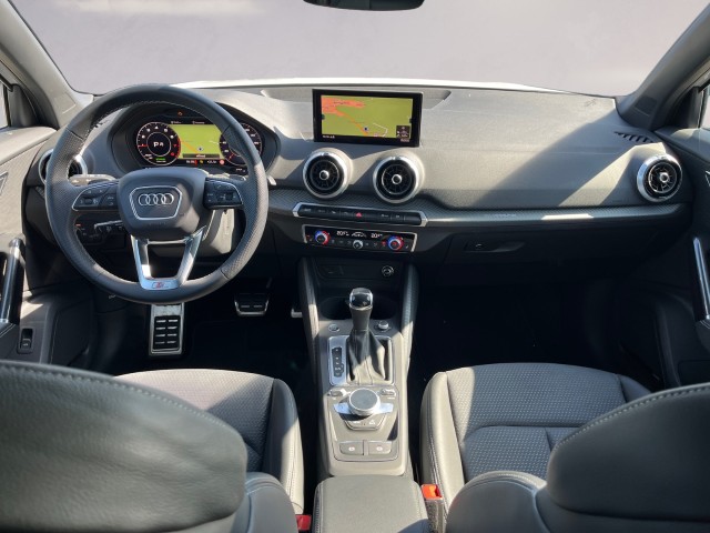 AUDI Q2 40 TFSI S line quattro S-tronic-image-11