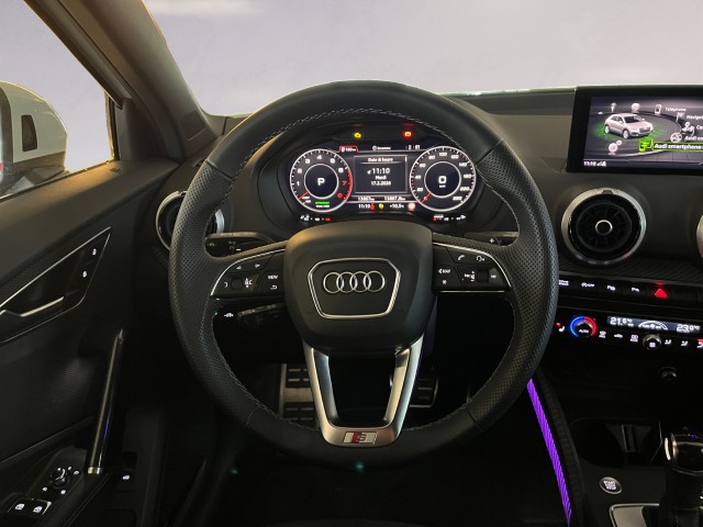 AUDI Q2 40 TFSI S line quattro S-tronic-image-11