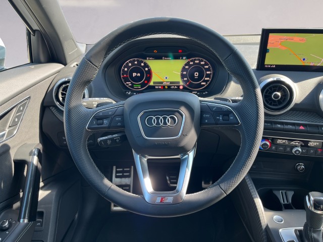 AUDI Q2 40 TFSI S line quattro S-tronic-image-12