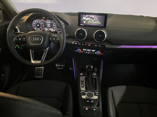AUDI Q2 40 TFSI S line quattro S-tronic-image-10