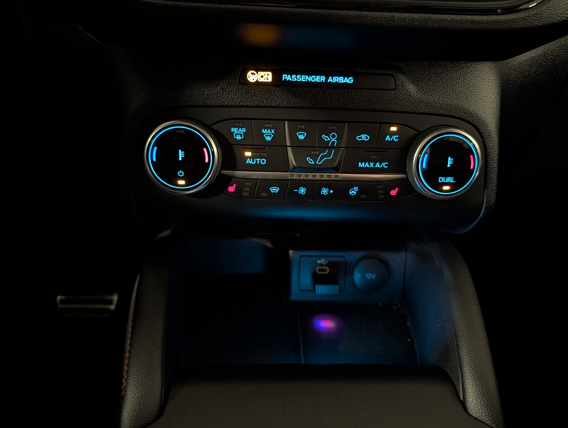 FORD Kuga 2.5 PHEV ST-Line 2WD-image-15