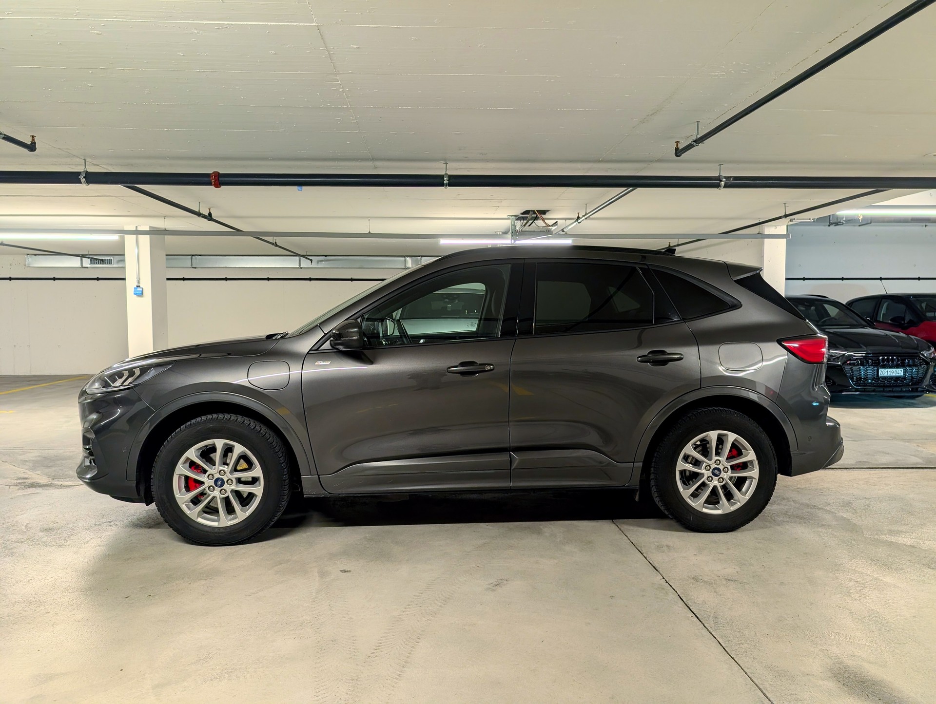 FORD Kuga 2.5 PHEV ST-Line 2WD-image-5