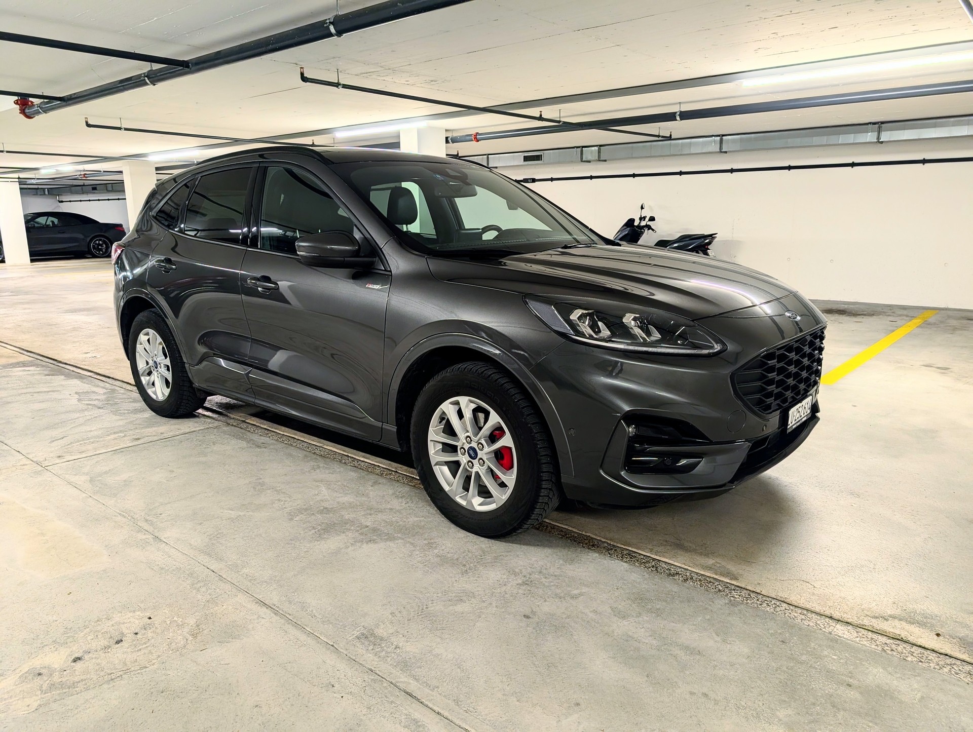 FORD Kuga 2.5 PHEV ST-Line 2WD-image-2