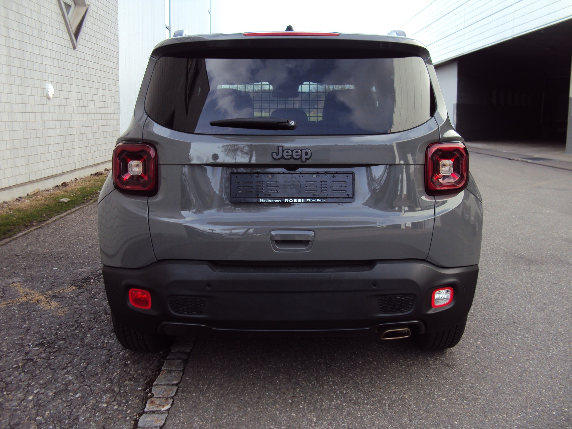 JEEP Renegade 1.0 Turbo 80TH Anniversary-image-5