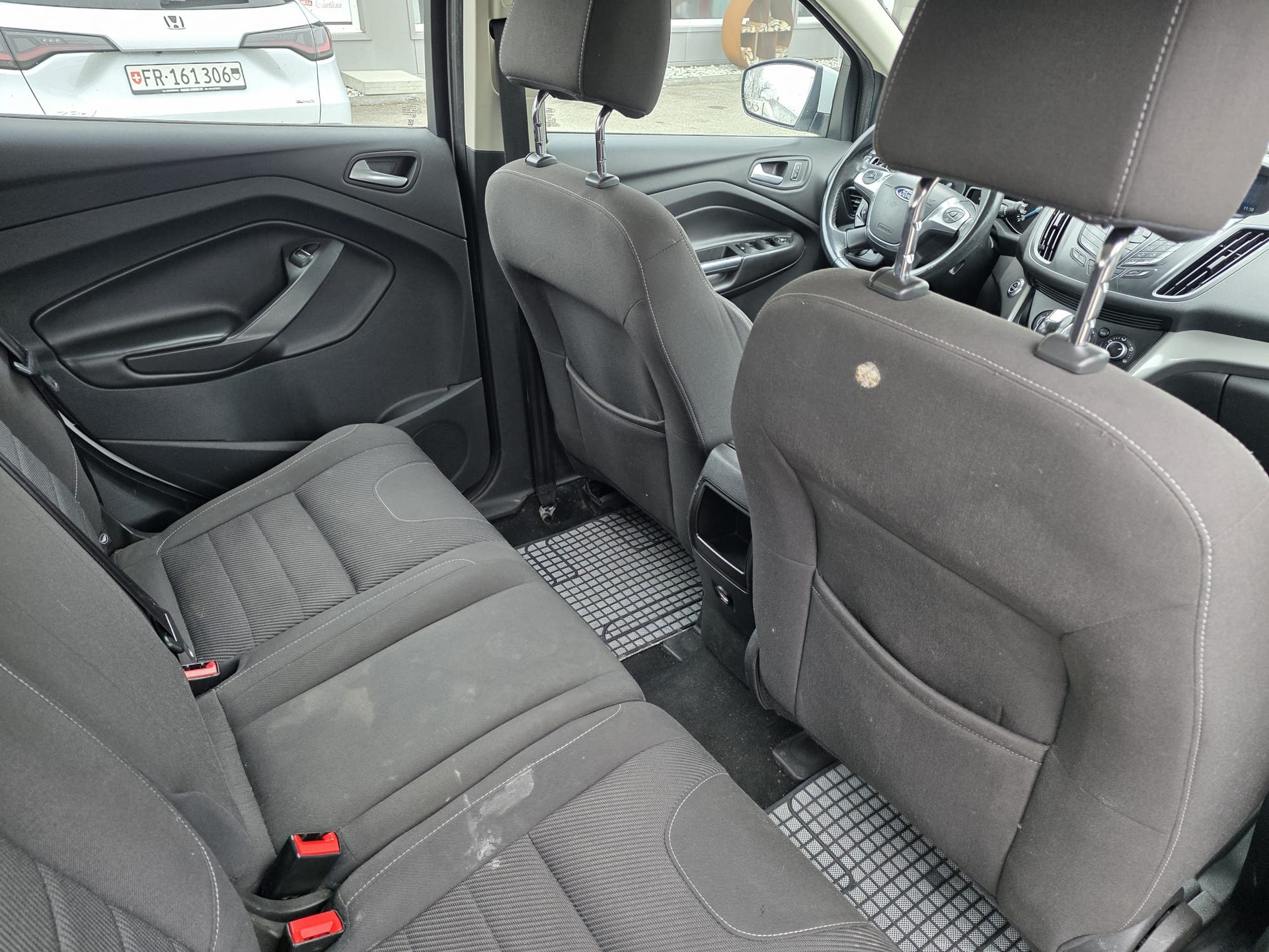 FORD Kuga 2.0 TDCi Carving 4WD PowerShift-image-5