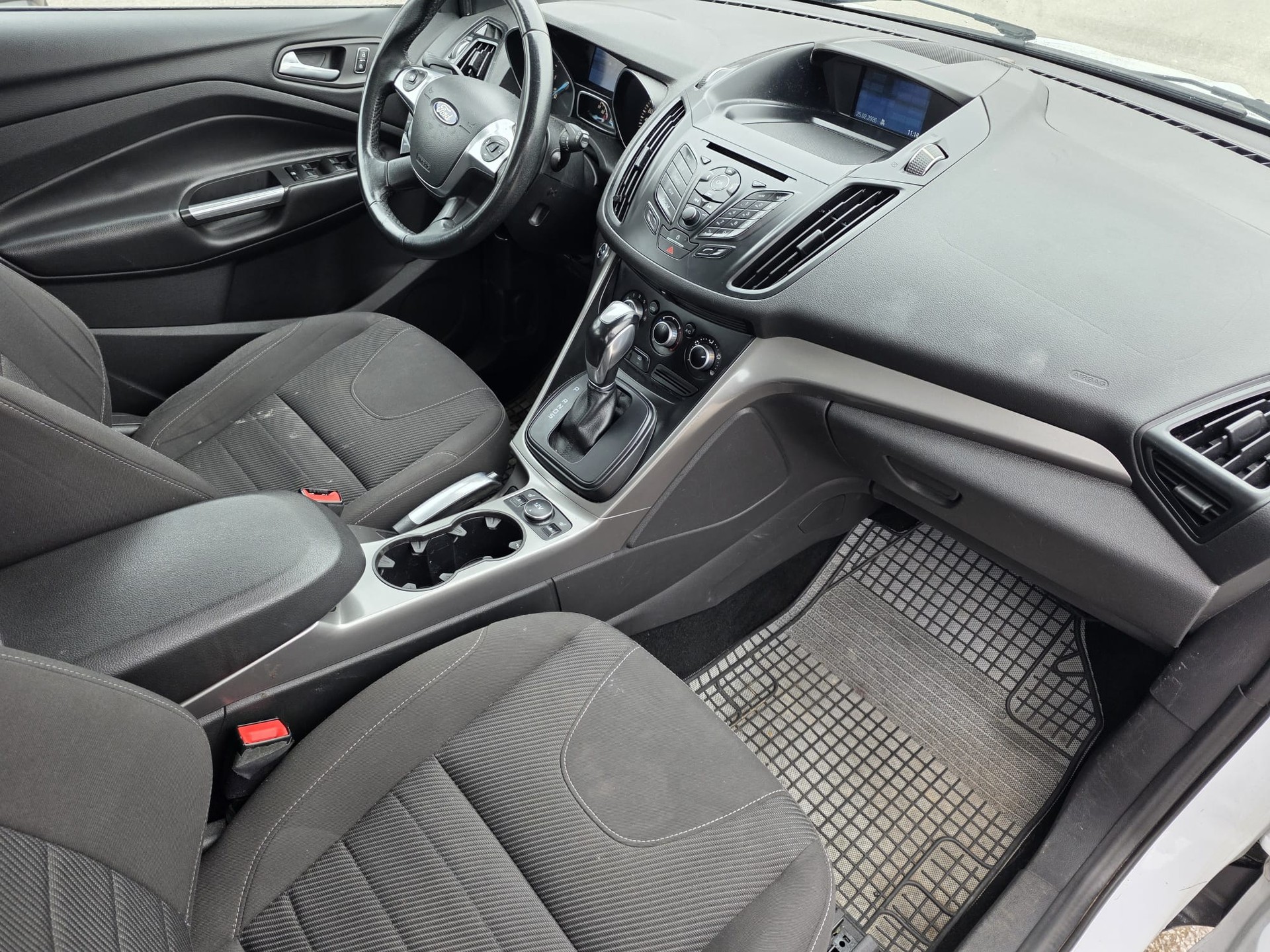 FORD Kuga 2.0 TDCi Carving 4WD PowerShift-image-4