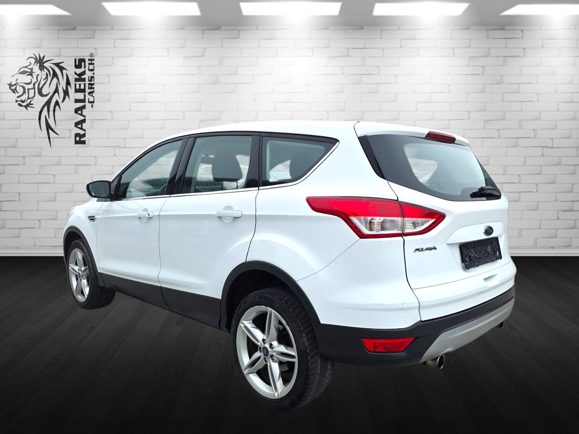 FORD Kuga 2.0 TDCi Carving 4WD PowerShift-image-3