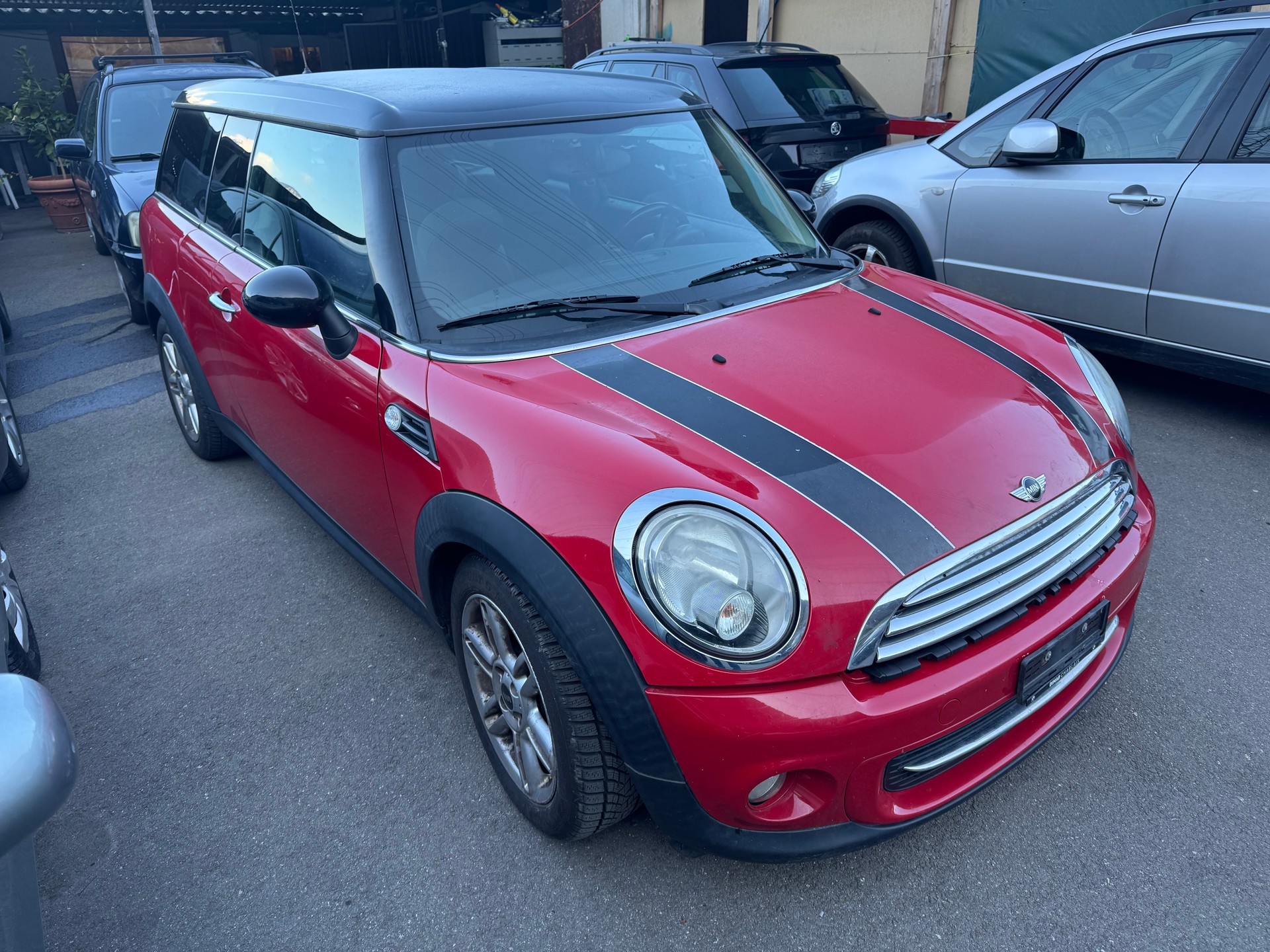 MINI Clubman Cooper-image-1