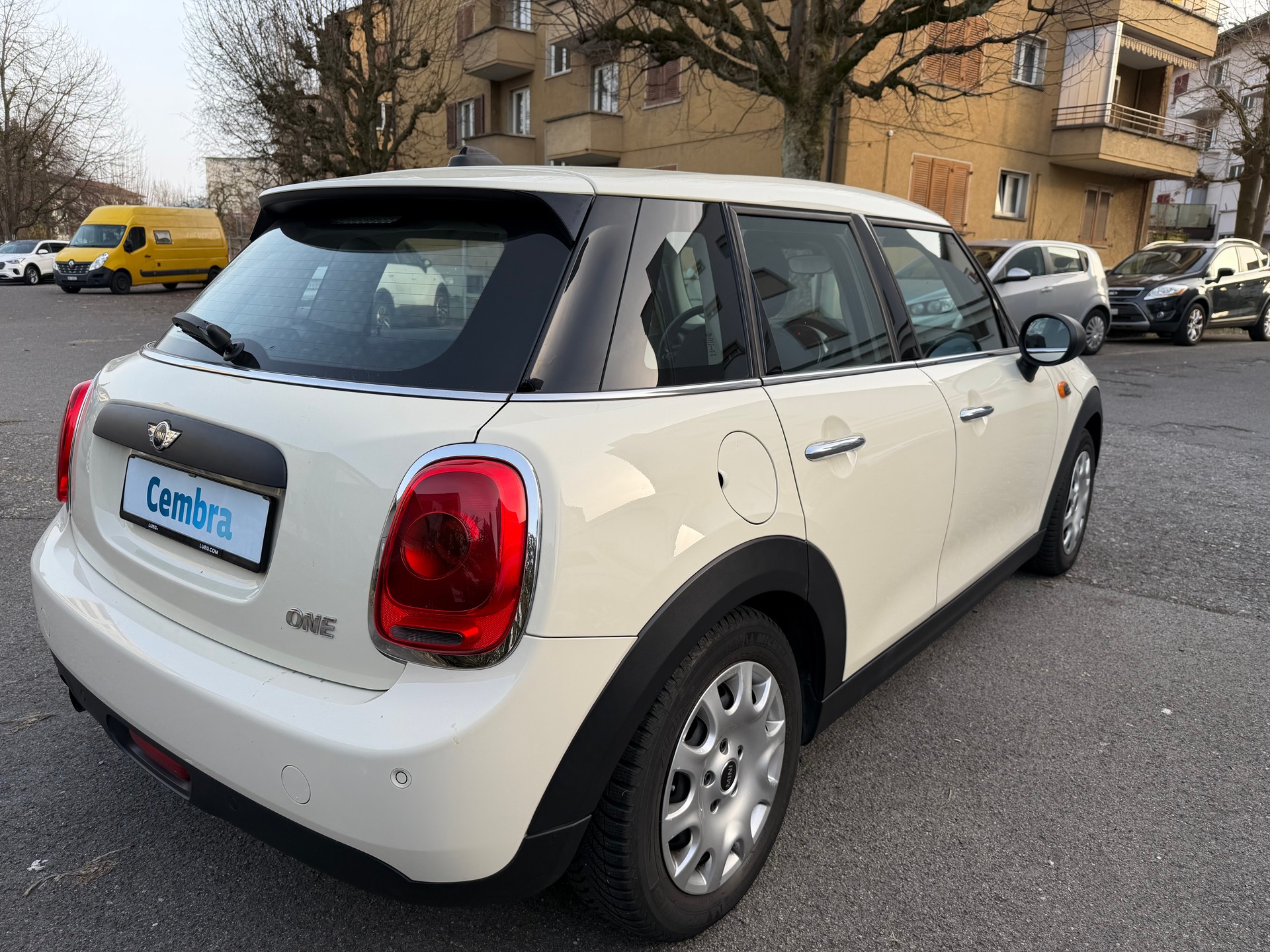 MINI One Downtown-image-3