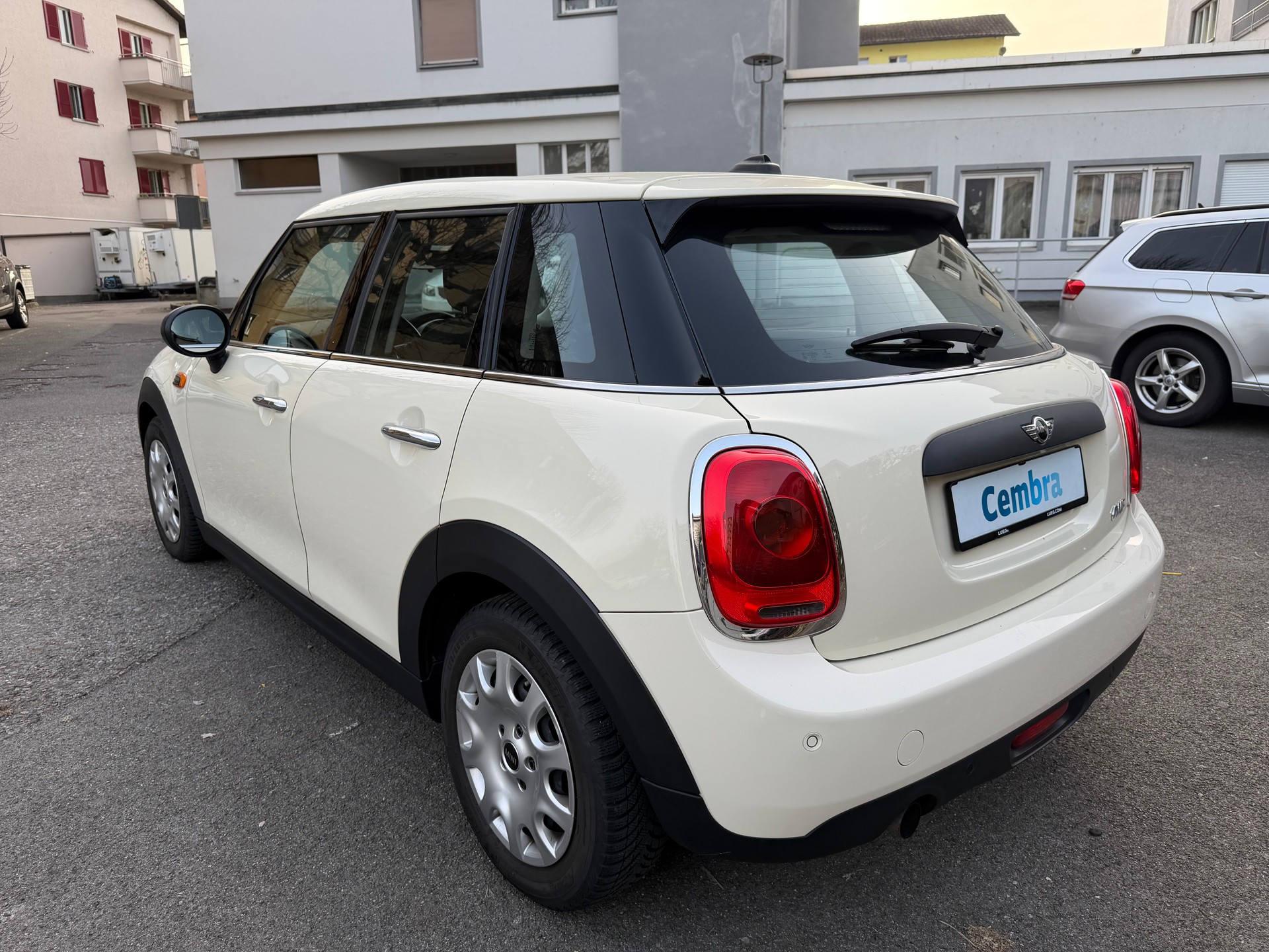 MINI One Downtown-image-2