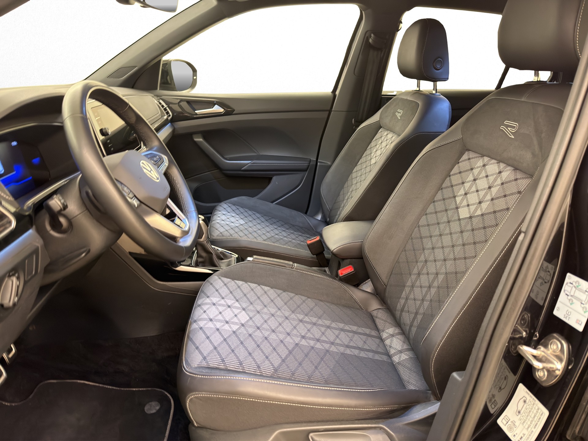 VW T-Cross 1.5 TSI R-Line DSG-image-4
