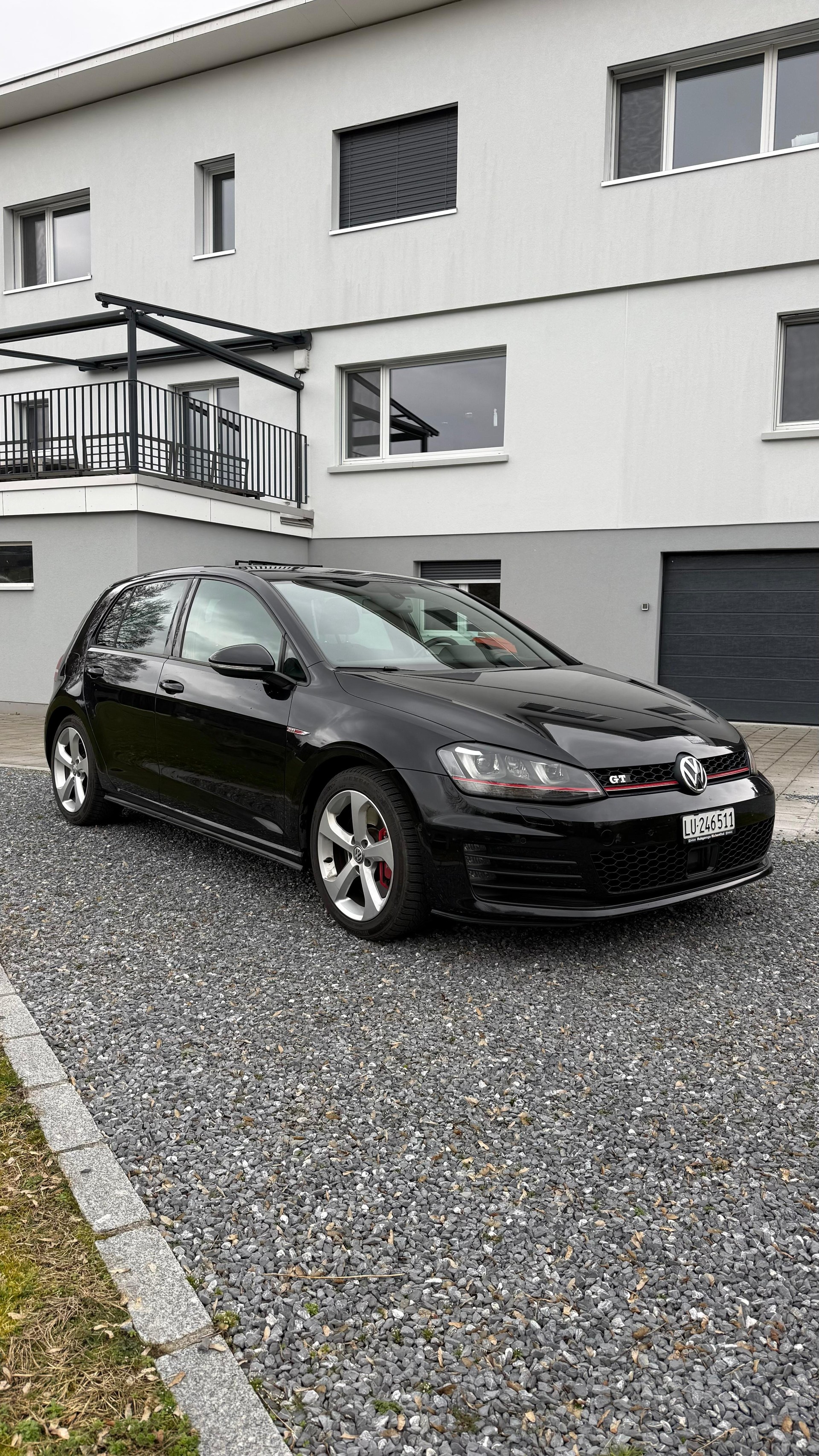 VW Golf 2.0 TSI GTI Performance DSG