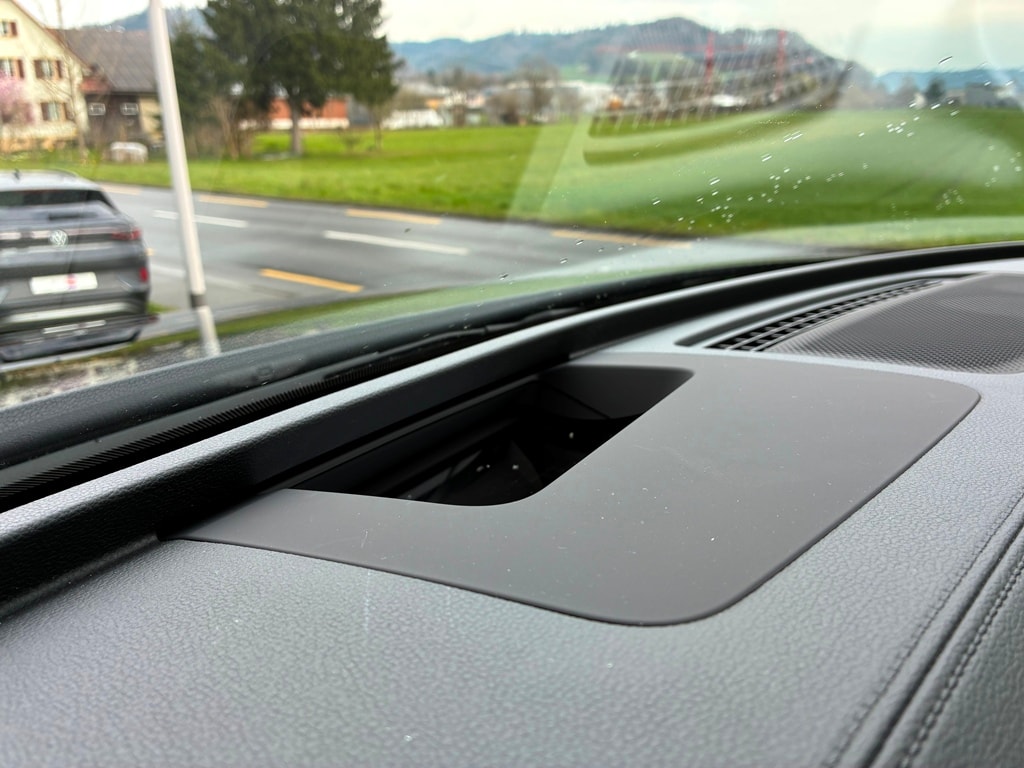 VW Passat Variant 2.0 TDI evo R-Line DSG-image-11