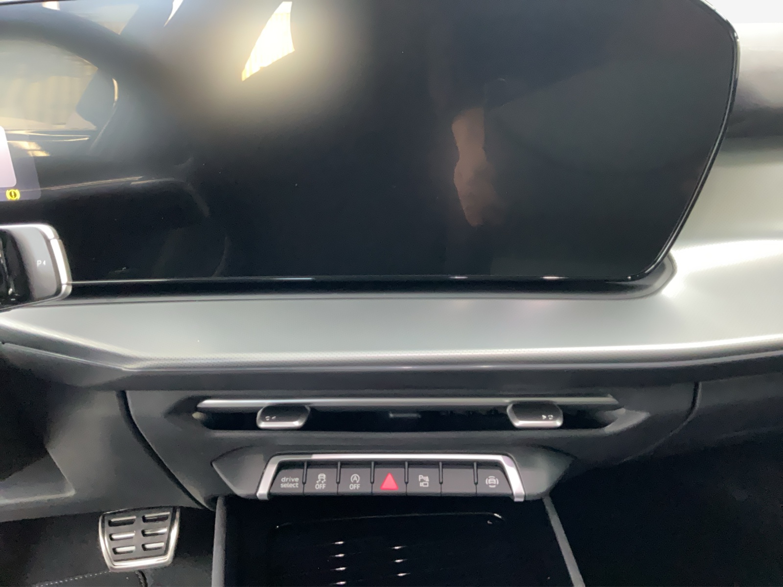 AUDI Q3 SUV 110 kW TFSI S tronic-image-10