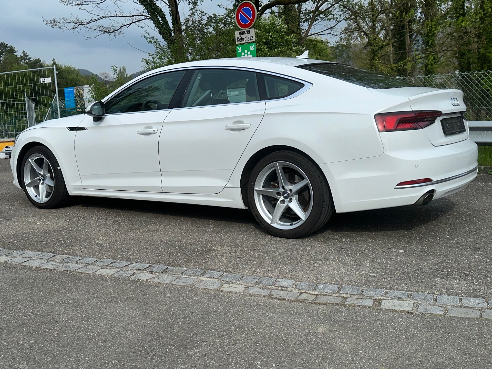 AUDI A5 Sportback 2.0 TFSI S-tronic-image-2