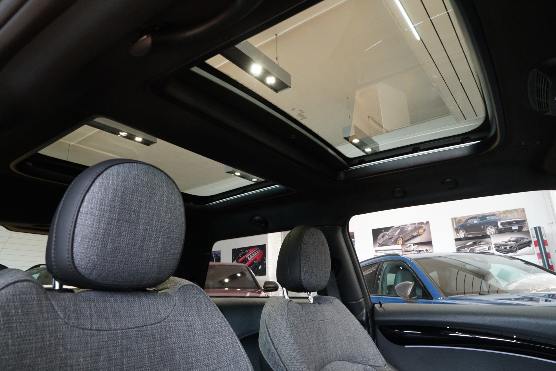 MINI Cooper John Cooper Works Steptronic-image-14