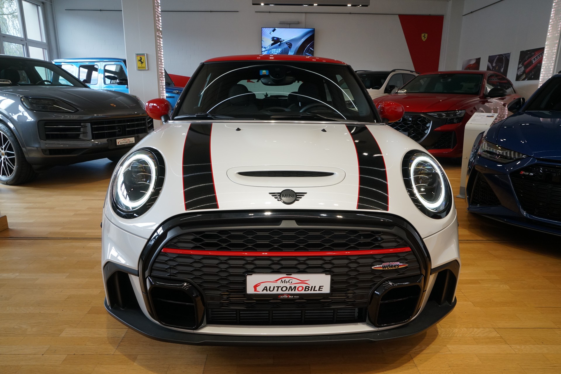 MINI Cooper John Cooper Works Steptronic-showroom-element-1