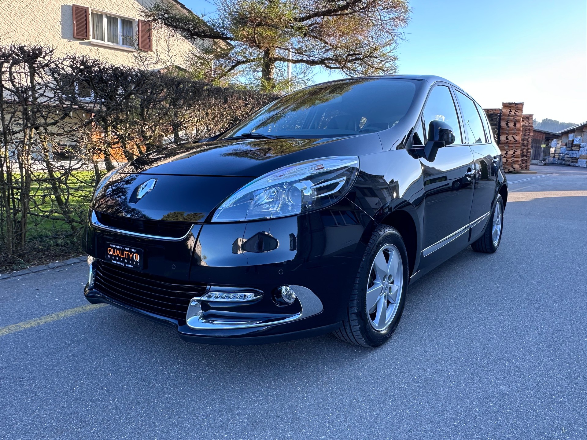 RENAULT Scénic 1.4 16V Turbo Bose