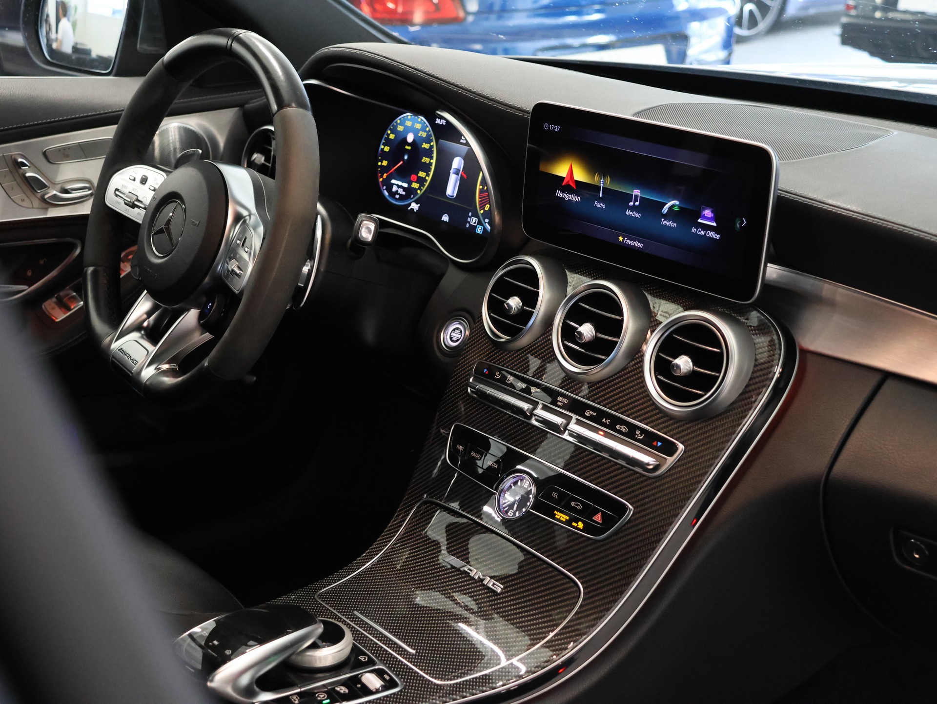 MERCEDES-BENZ C 63 S AMG *Performance Abgassanlage* *Carbon Packet* *Burmester*-image-20