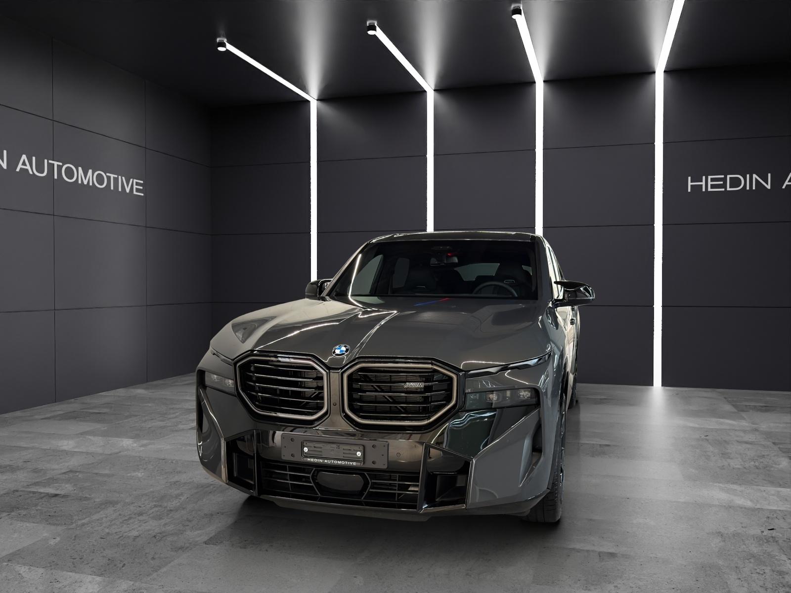 BMW XM 50e Plug-in Hybrid-image-0
