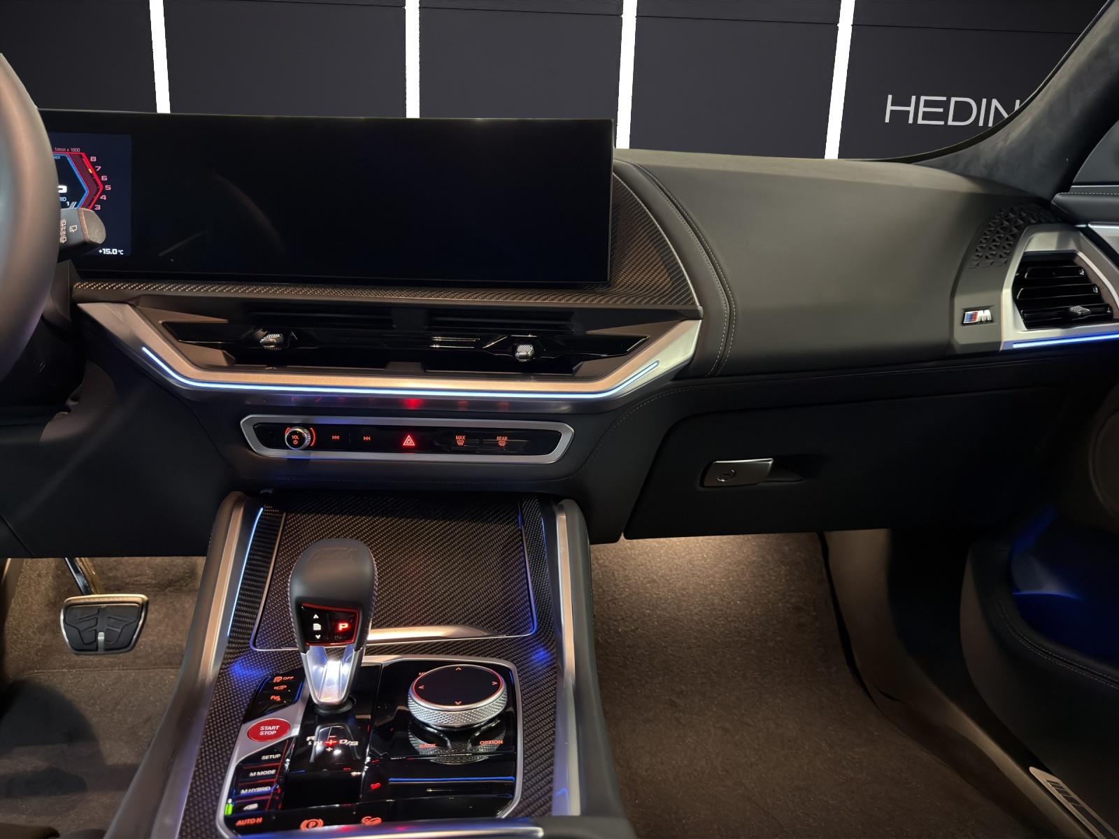 BMW XM 50e Plug-in Hybrid-image-12