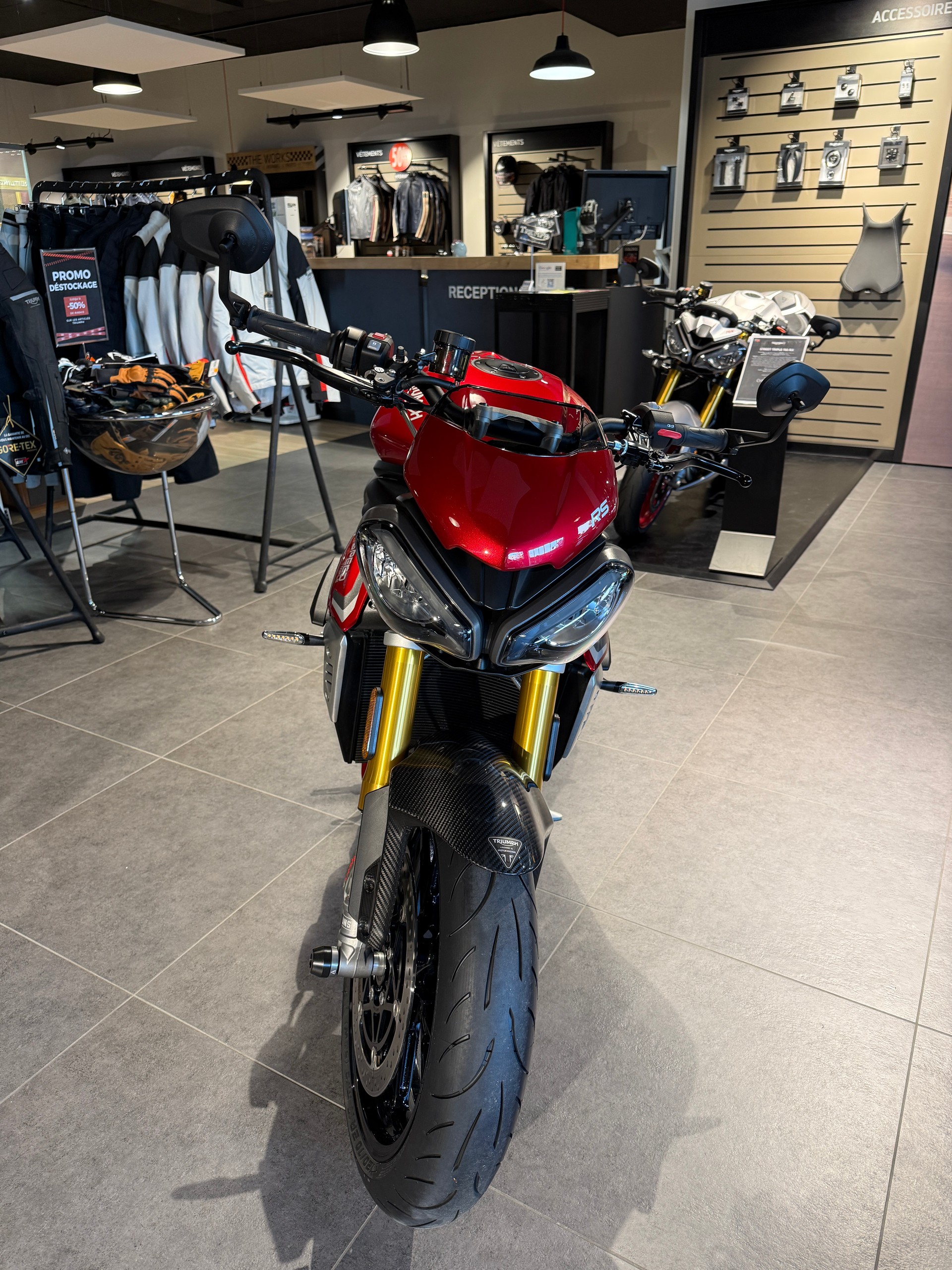 TRIUMPH Speed Triple RS-showroom-element-2