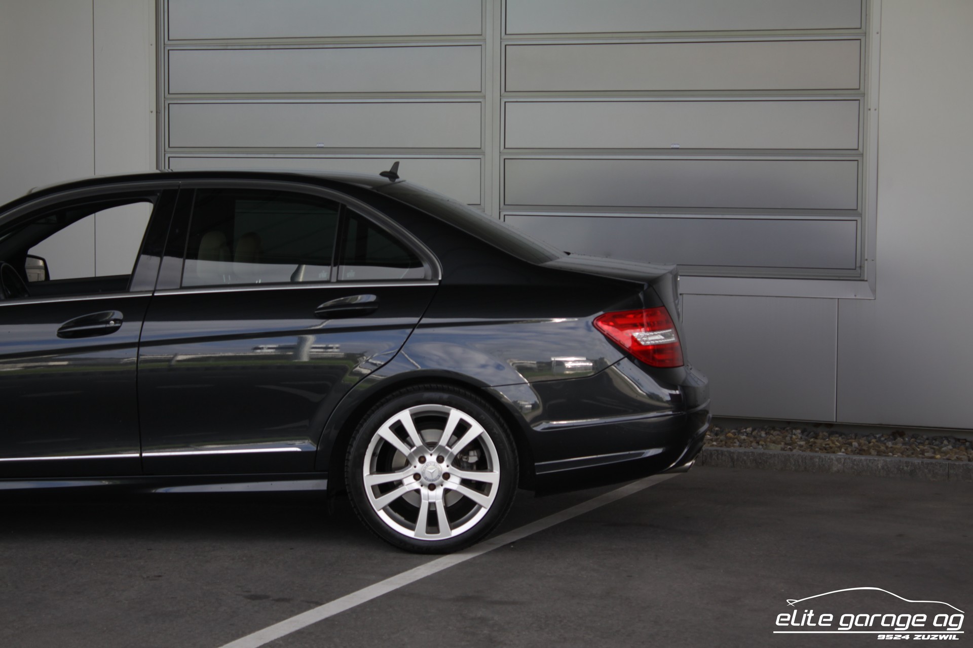 MERCEDES-BENZ C 350 Avantgarde 4Matic 7G-Tronic-image-12