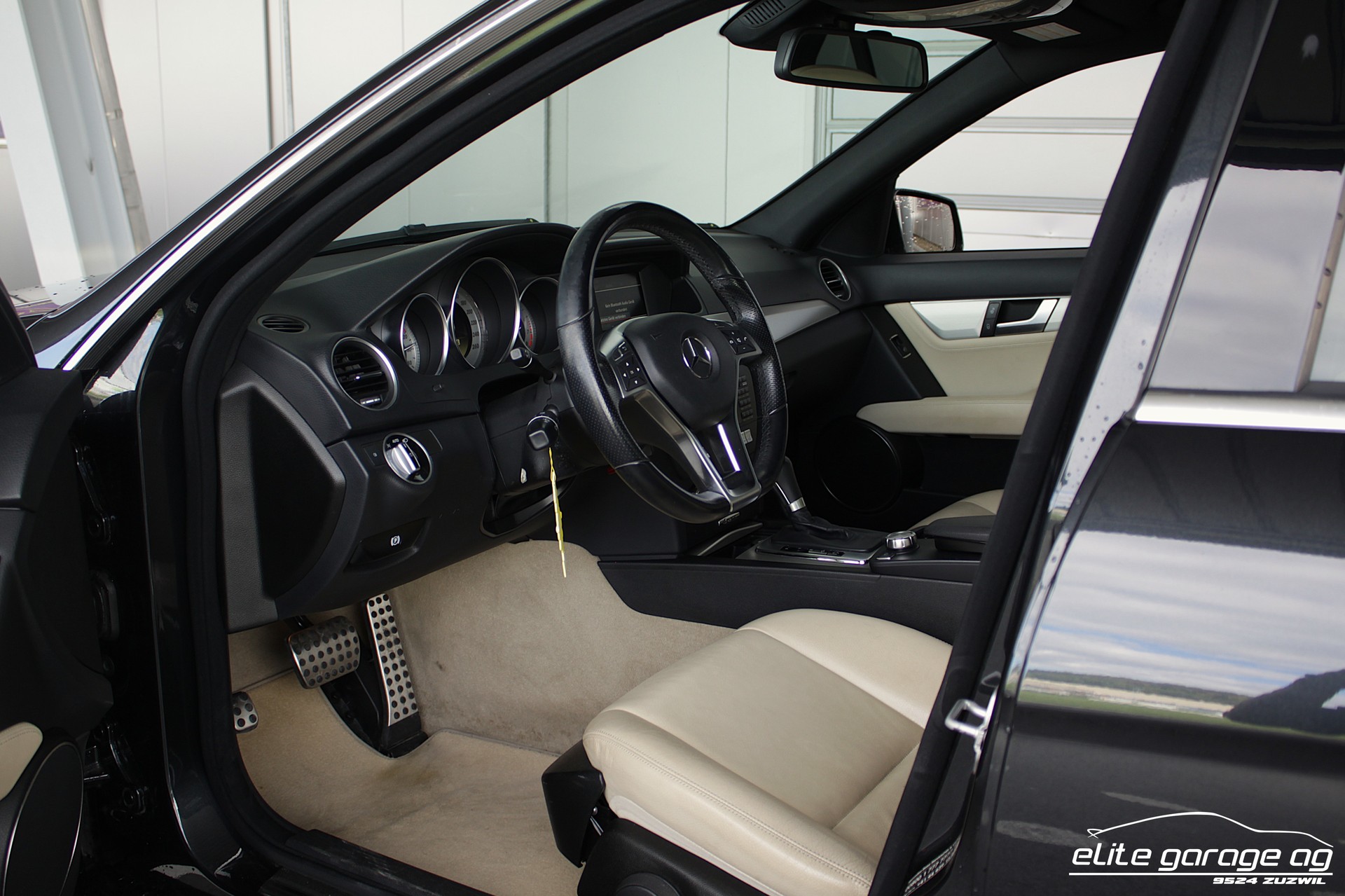 MERCEDES-BENZ C 350 Avantgarde 4Matic 7G-Tronic-image-13