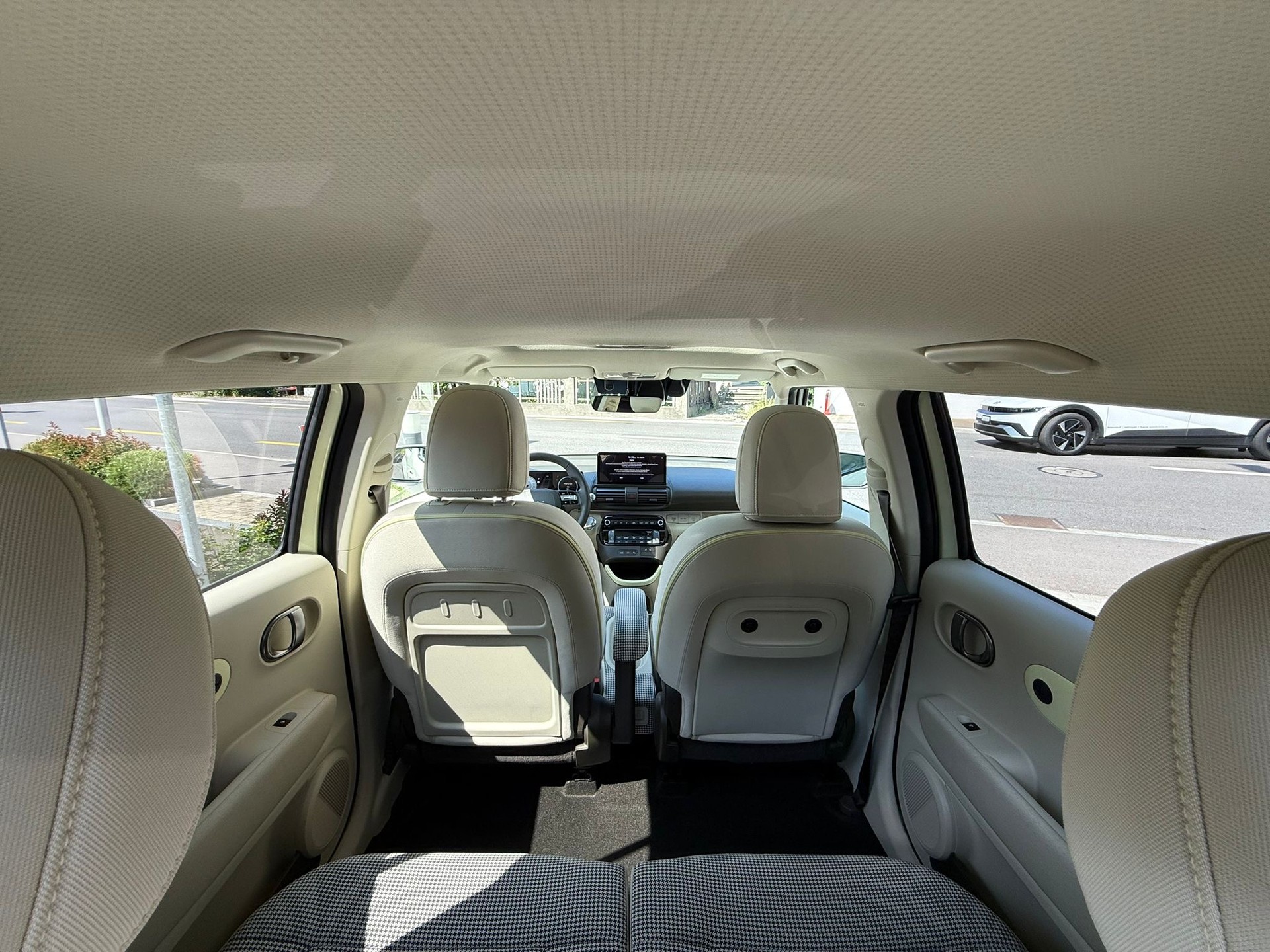 HYUNDAI Inster 49kWh Vertex-image-13