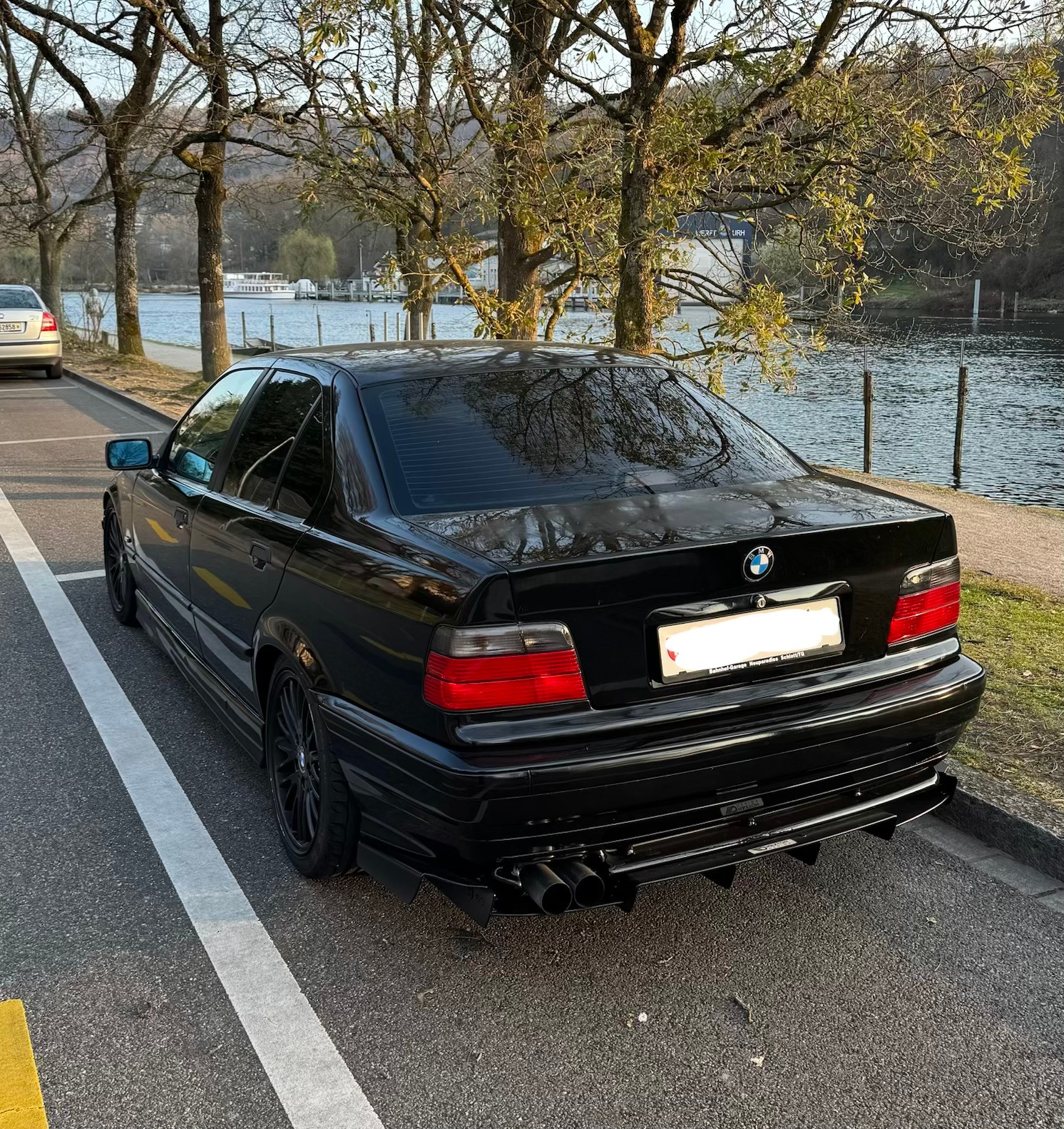 BMW 318i E36-image-1