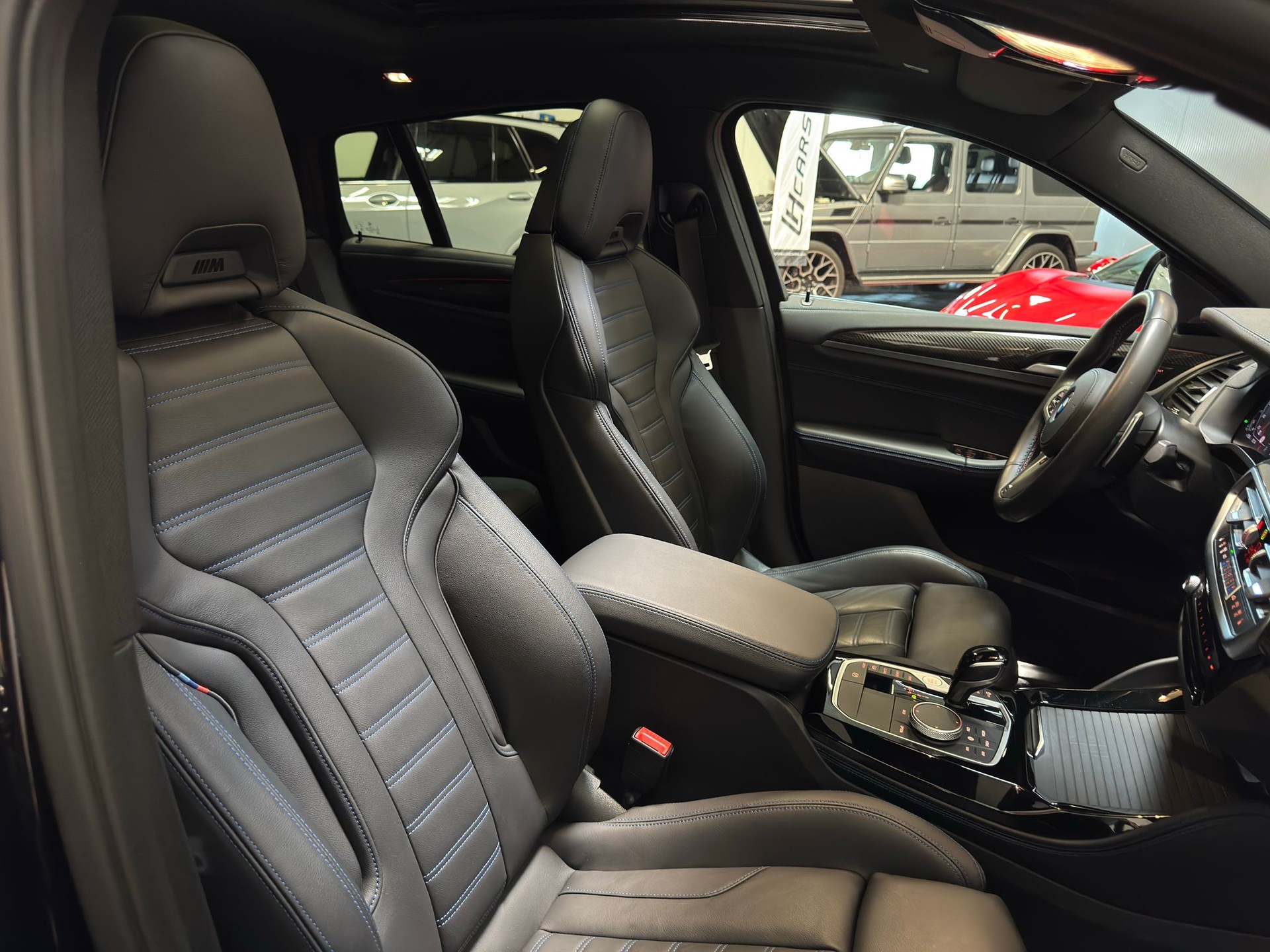 BMW X4 M40d-image-11