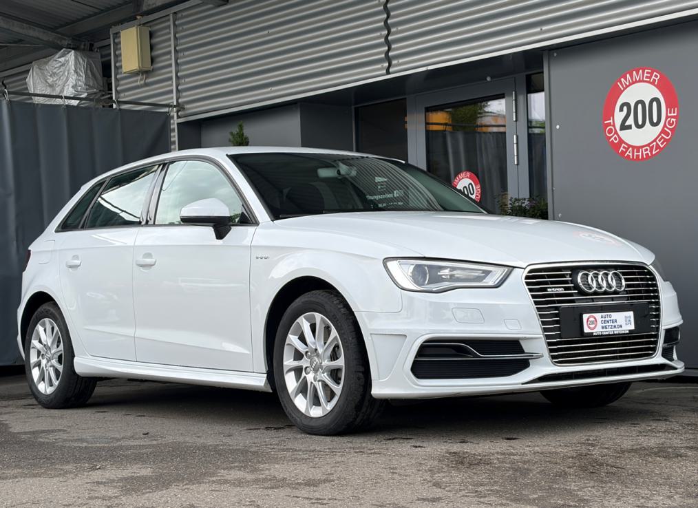 AUDI A3 Sportback 1.4 e-tron Ambition S-tronic-image-1