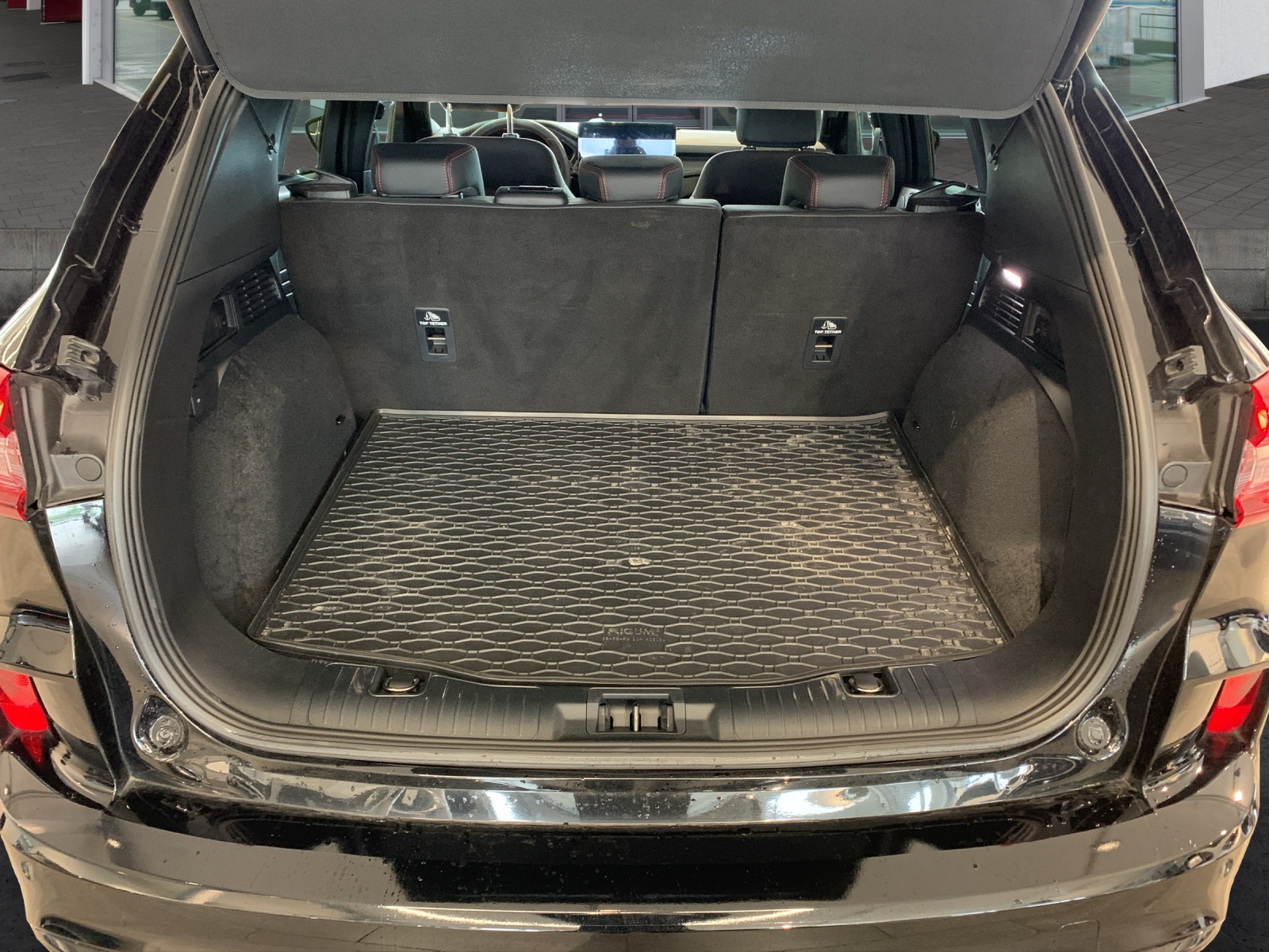 FORD Kuga 2.5 Hybrid ST-Line X 4x4-image-10